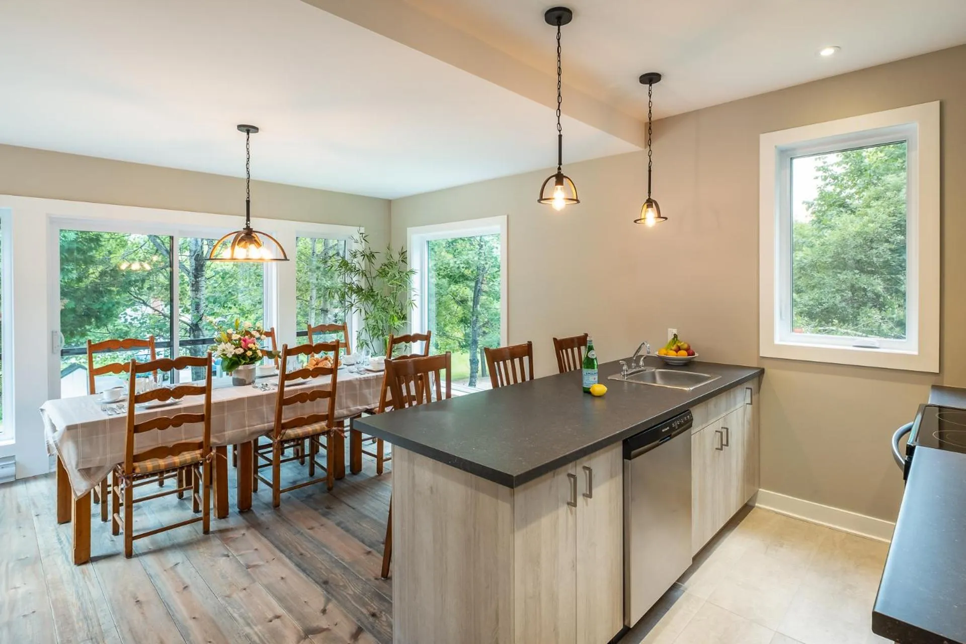 Kitchen or kitchenette in Les Chalets Sauvignon