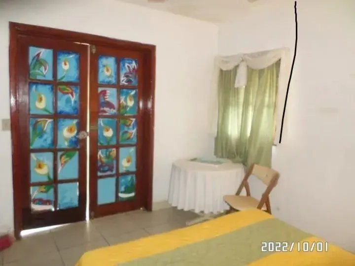 Economy Twin Room in Hotel Villa Ordonez Economy Twin Room in Hotel Villa Ordonez