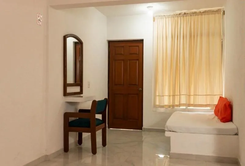 Living room, Bed in Royal Pacífico Manzanillo