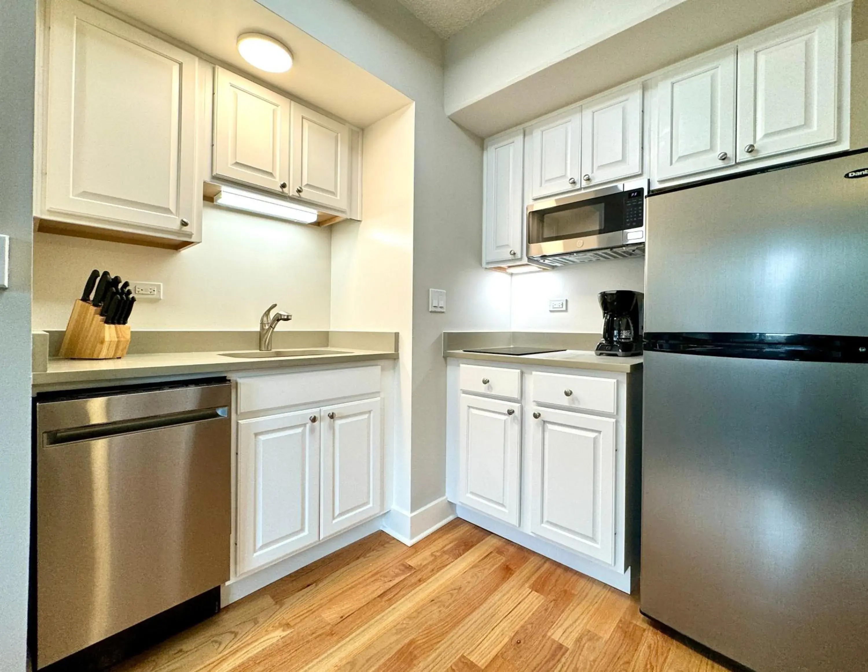 One-Bedroom Garden View Suite in The GEM Museum Suites One-Bedroom Garden View Suite in The GEM Museum Suites