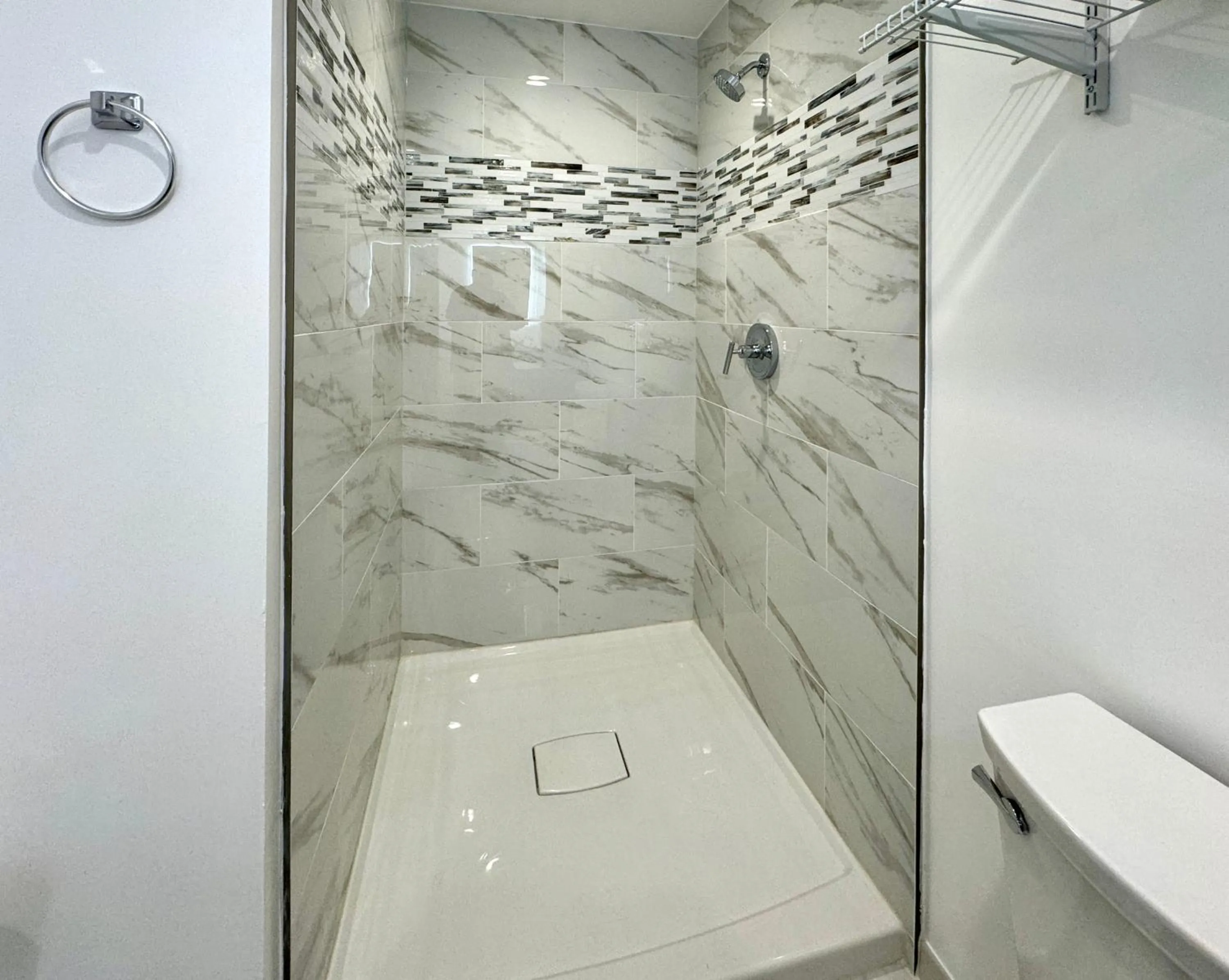 Shower in The GEM Museum Suites