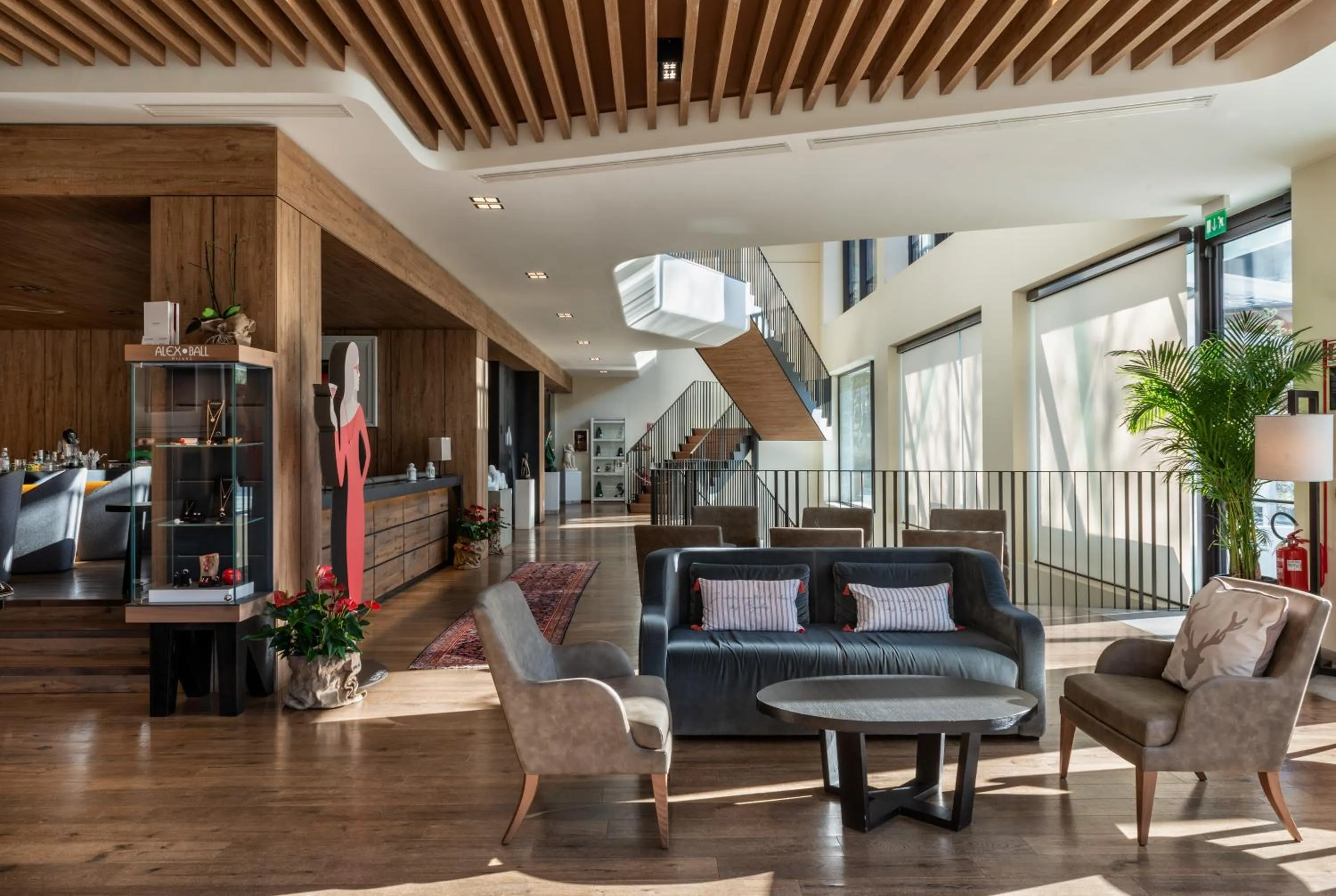 Lounge or bar in Grand Hotel Courmayeur Mont Blanc, by R Collection Hotels