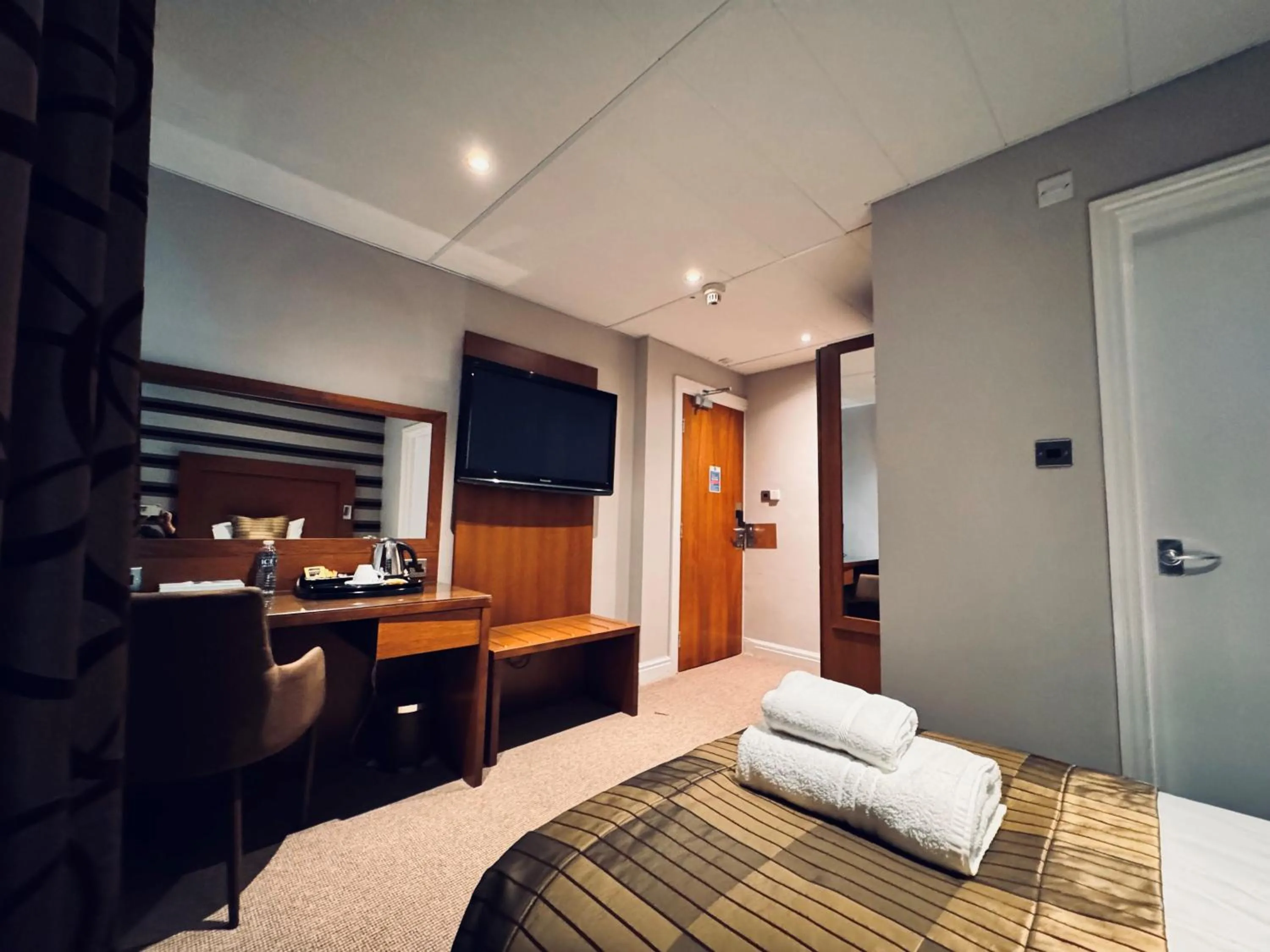 Bed in The Golf Hotel Woodhall Spa