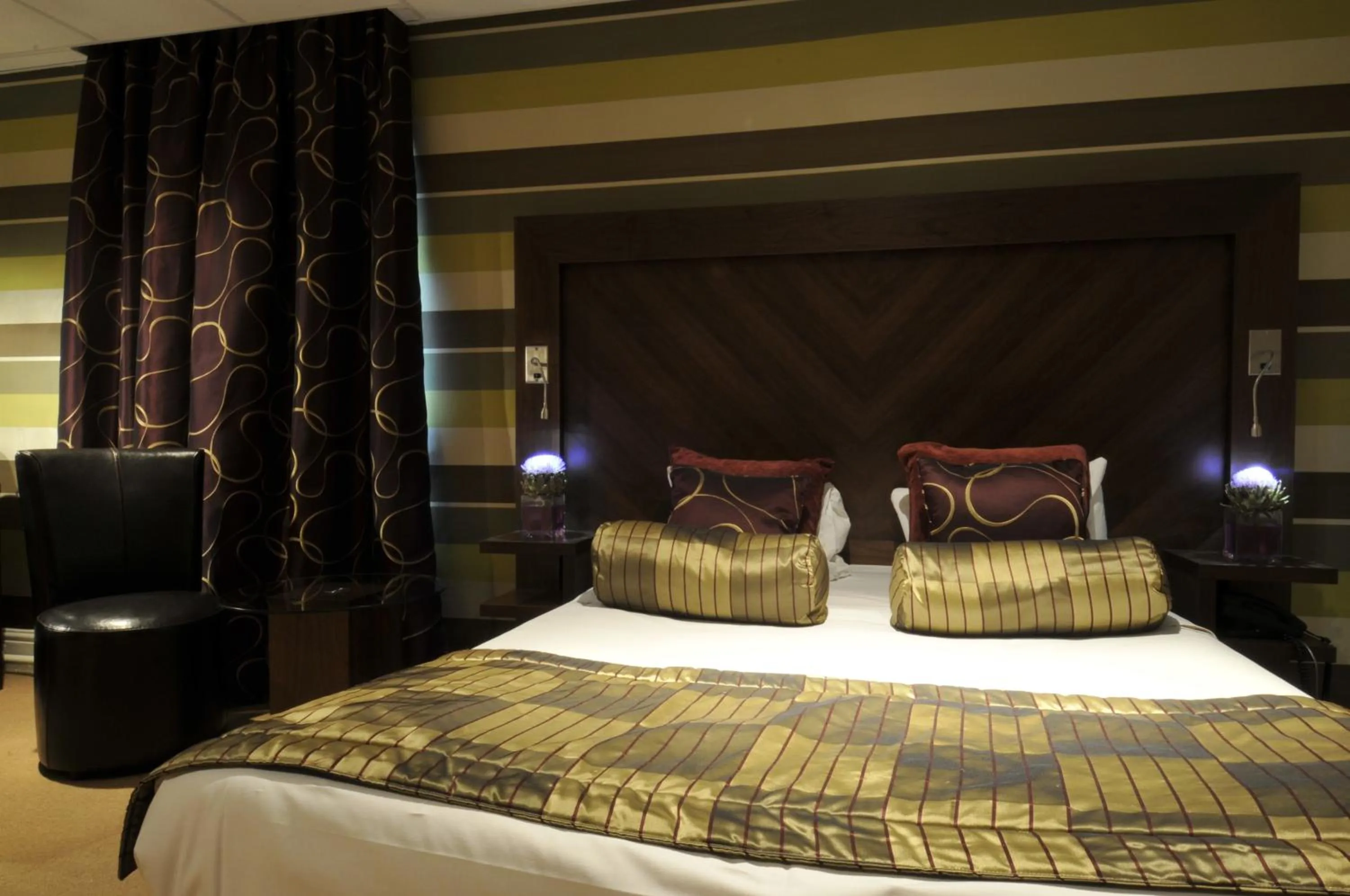 Photo of the whole room, Bed in The Golf Hotel Woodhall Spa