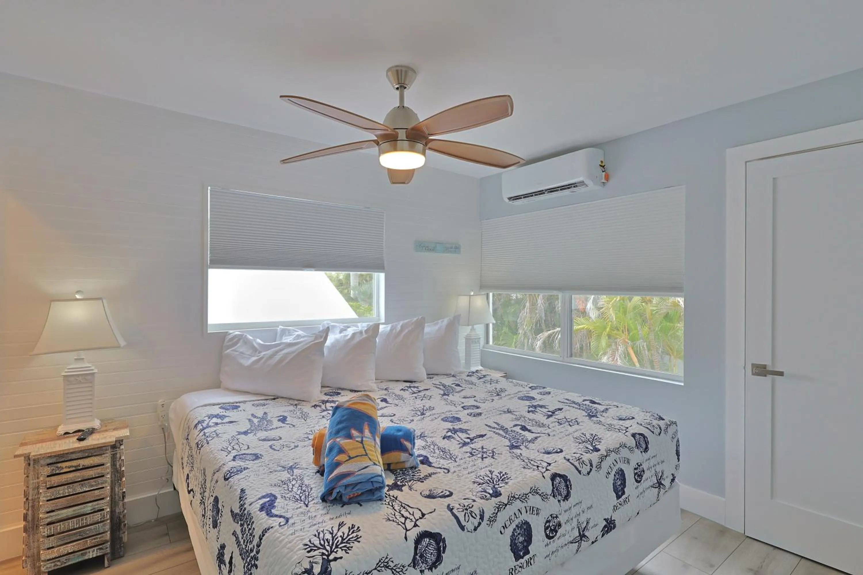 Bedroom, Bed in The Inn on Siesta Key