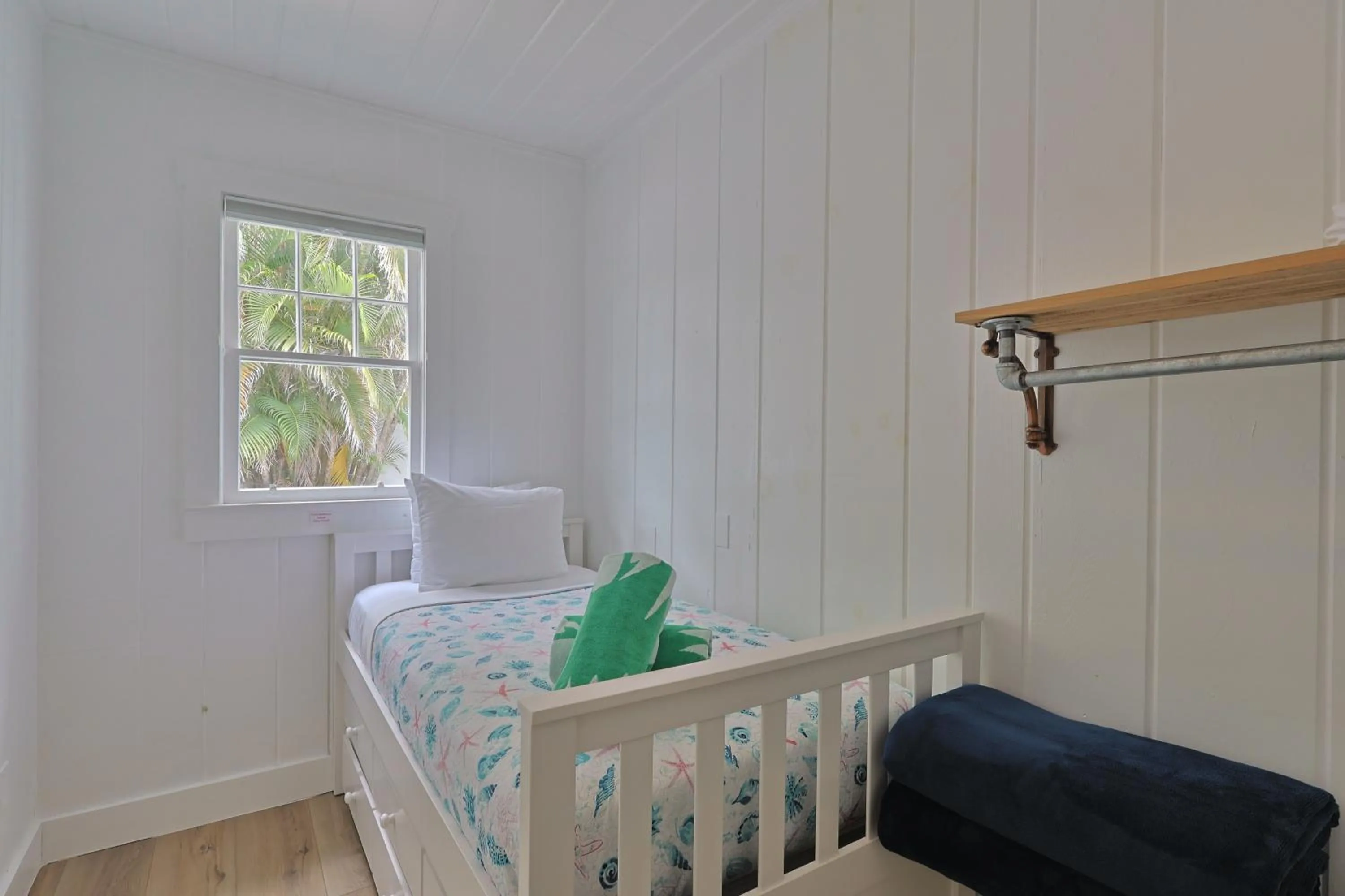 Bedroom, Bed in The Inn on Siesta Key