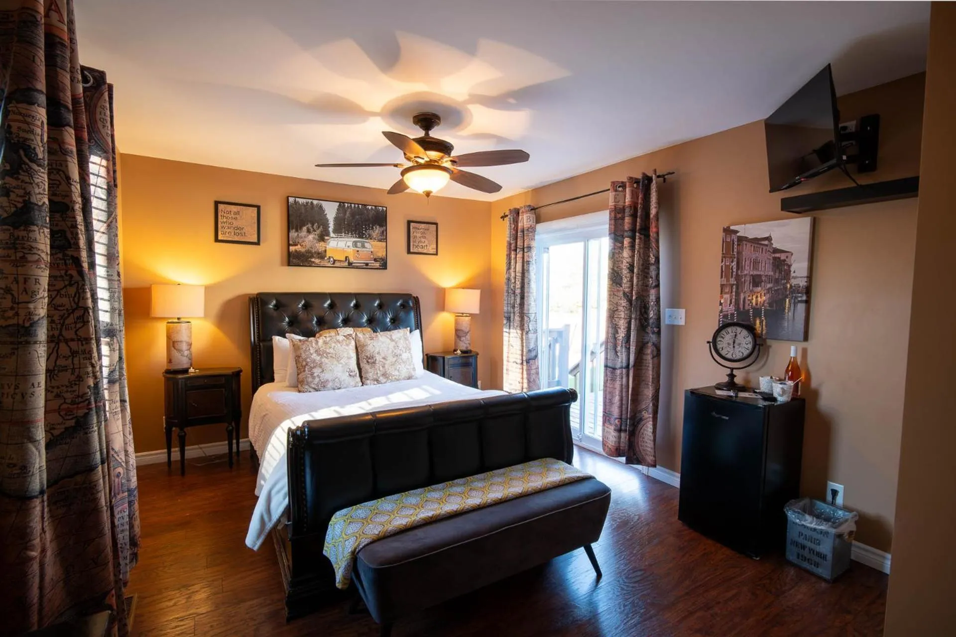 Queen Suite in Heart and Soul Inn