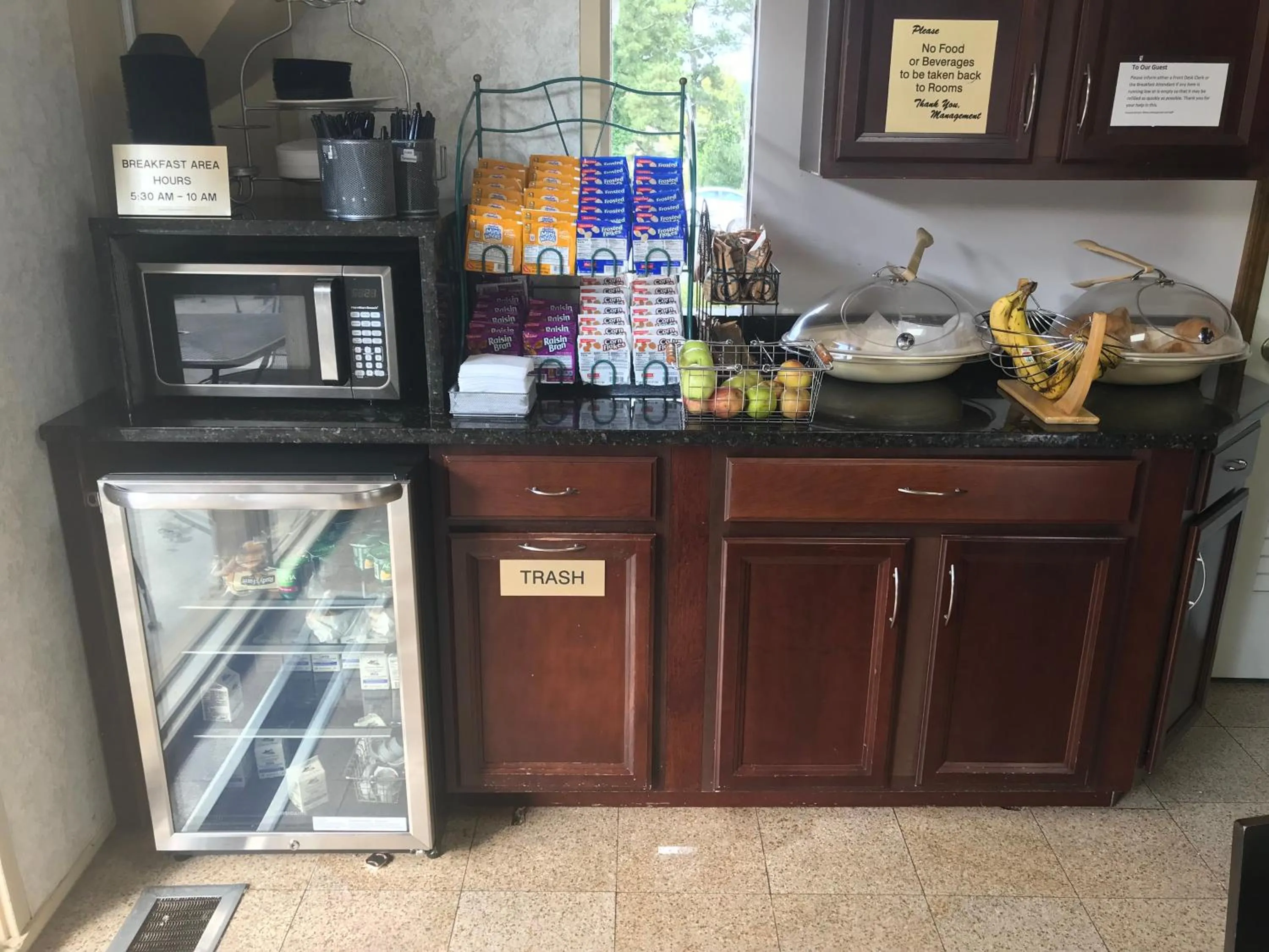 Breakfast in Howard Johnson by Wyndham Athens