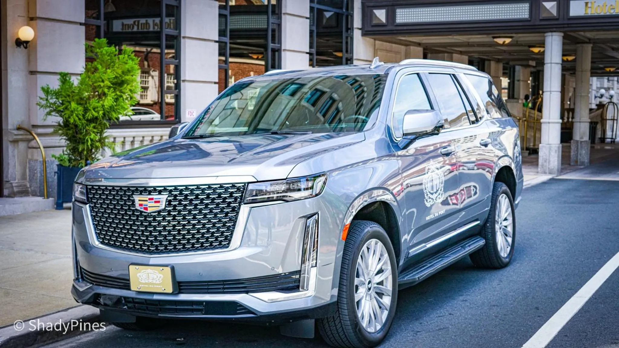 Property building in Hotel Du Pont