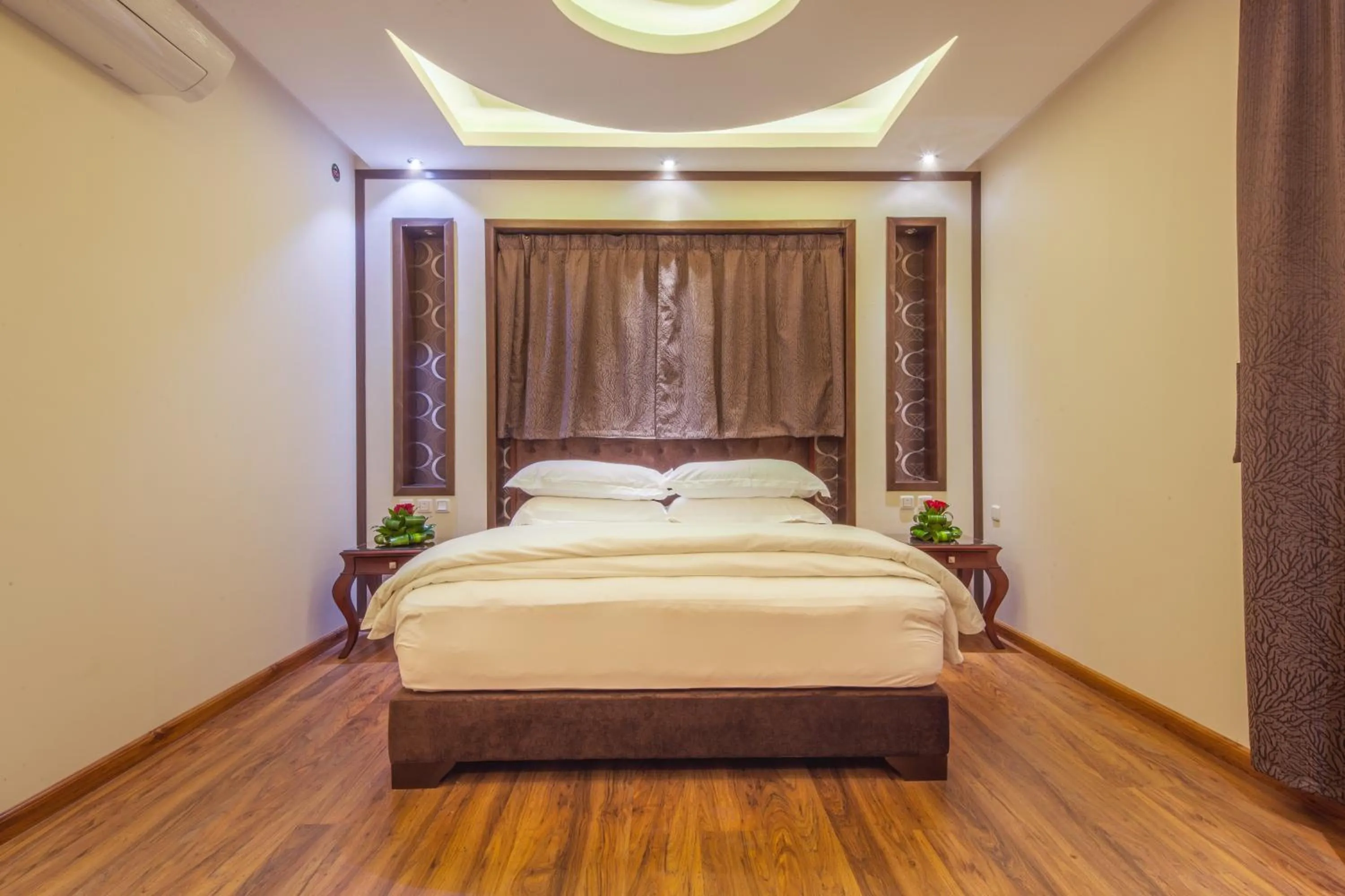 Photo of the whole room, Bed in قصر ريفان للشقق المخدومة