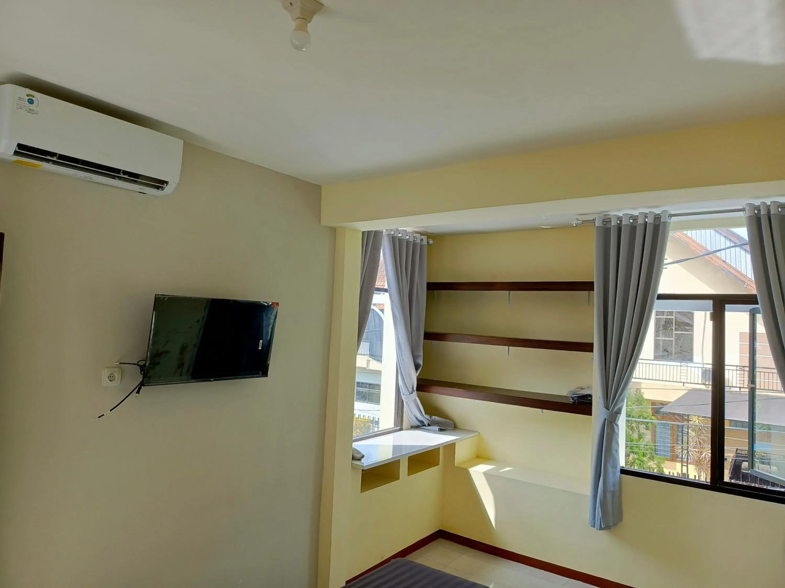 Bedroom, Bed in Bebek Kuning Residence
