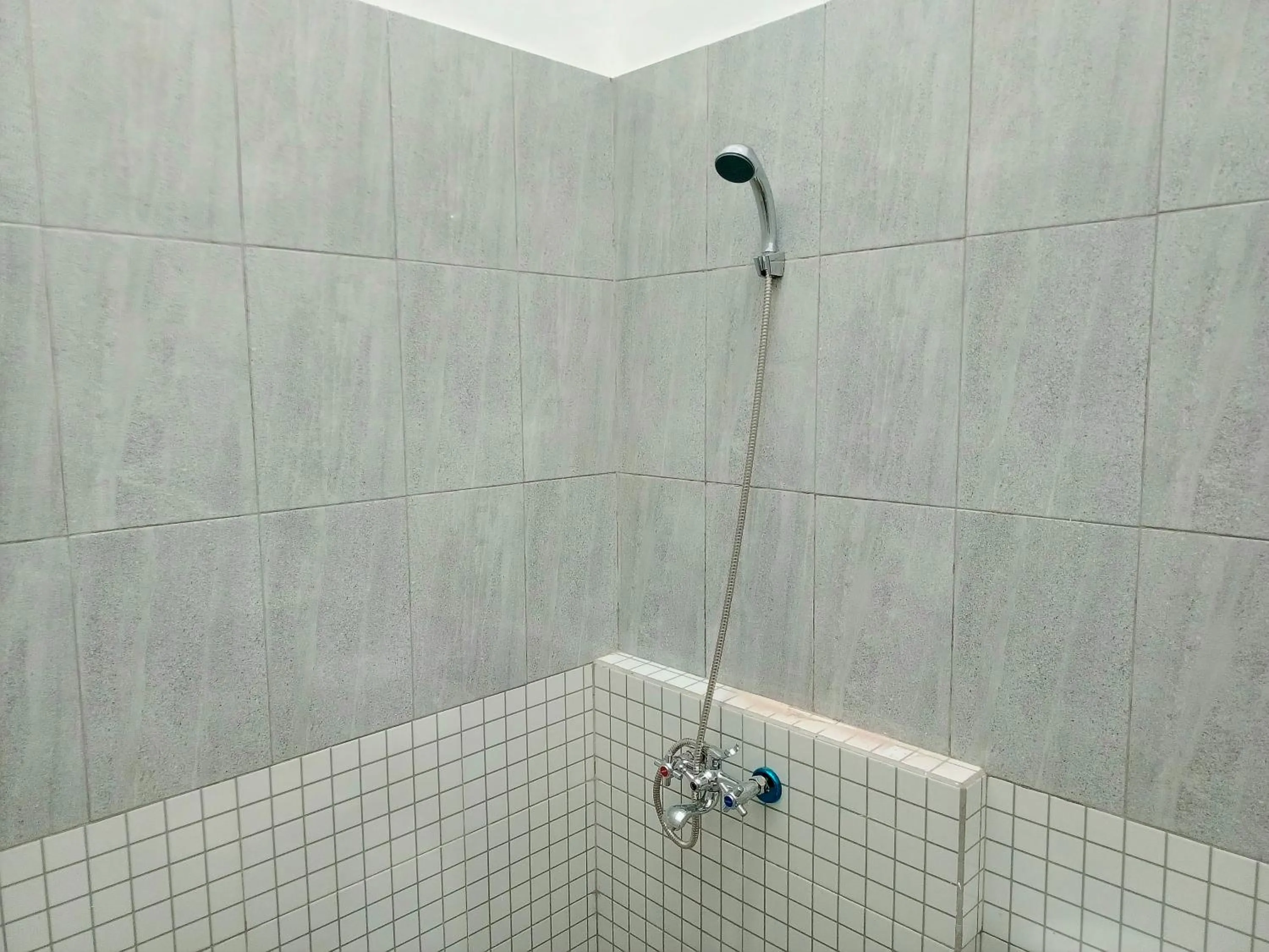 Bathroom in Bebek Kuning Residence