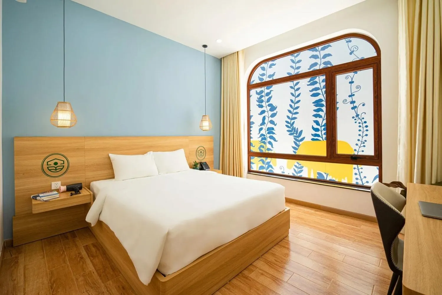 Bed in VinaEcolife Lodge