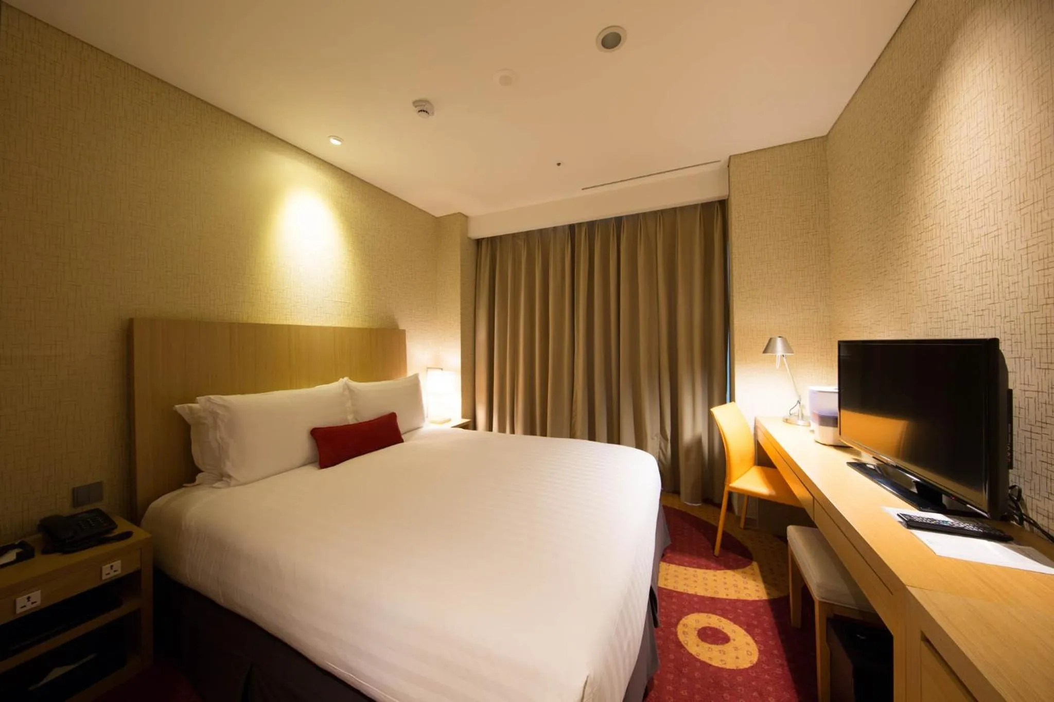 Bed in Solaria Nishitetsu Hotel Busan