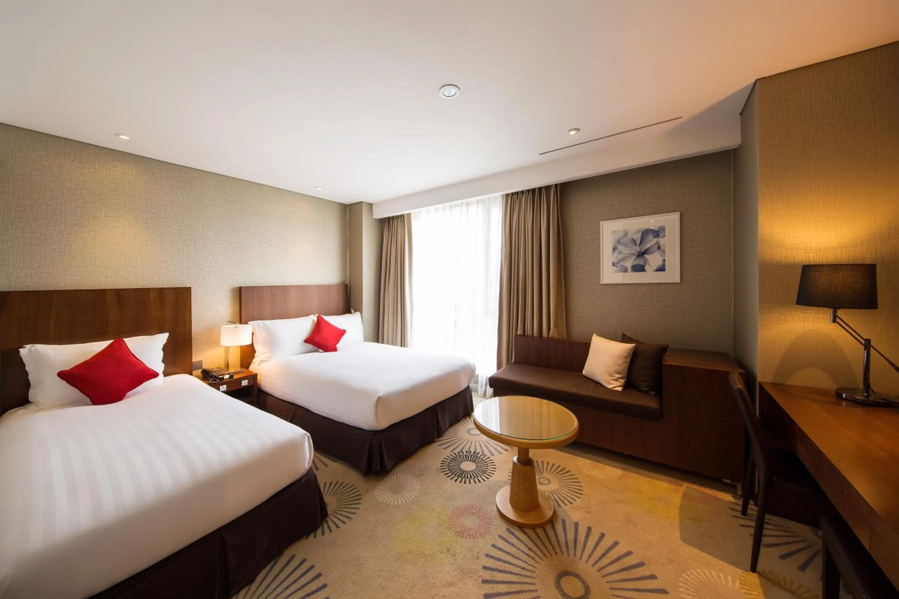 Photo of the whole room, Bed in Solaria Nishitetsu Hotel Busan