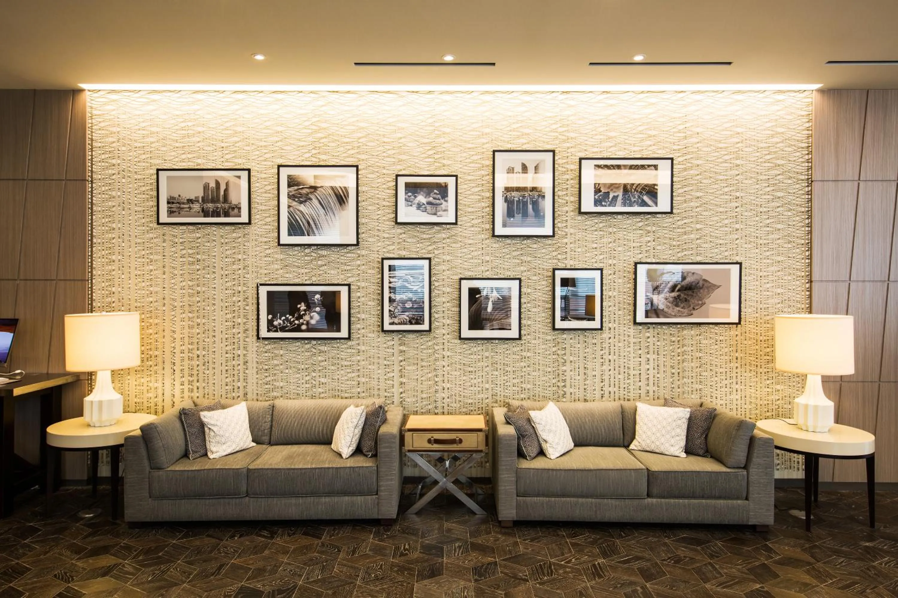 Lounge or bar in Solaria Nishitetsu Hotel Busan