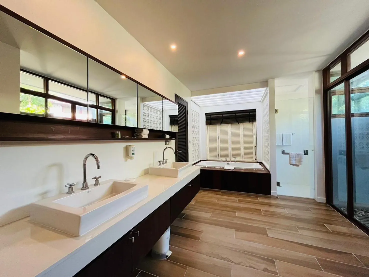 Bathroom, Bed in Amatapura Beachfront Villa 12, SHA Certified
