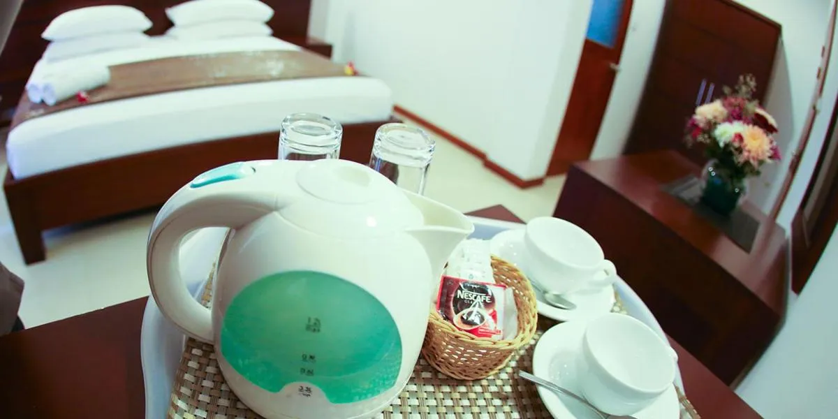 Coffee/tea facilities, Bed in Hotel Shanelo