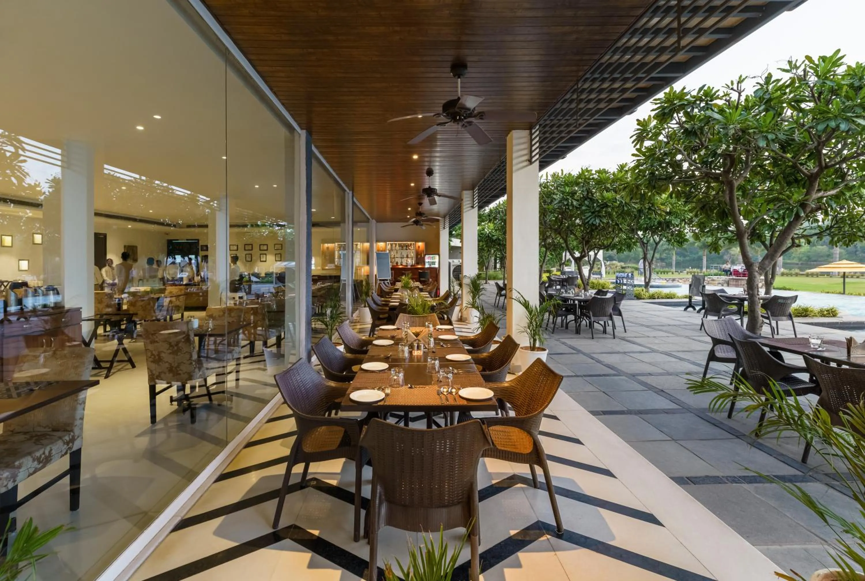 Restaurant/places to eat in TatSaraasa Resort & Spa, Udaipur