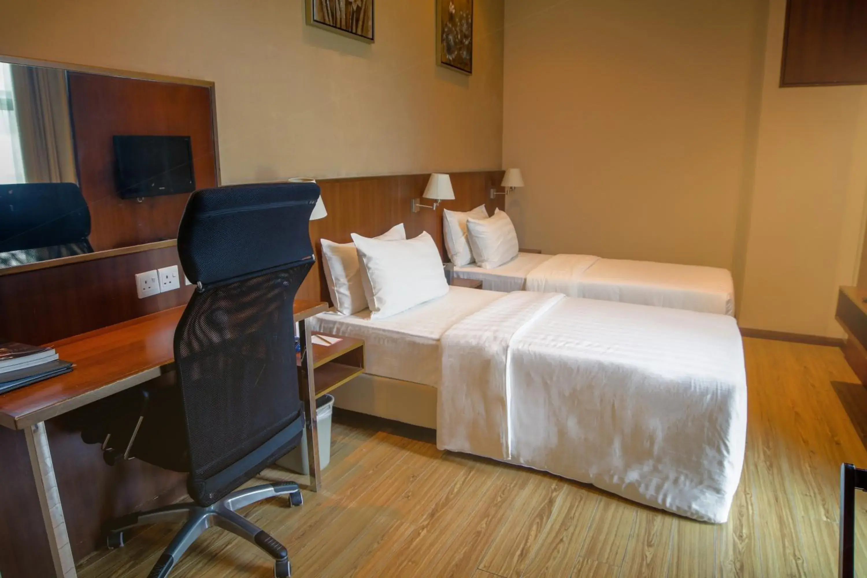 Standard Twin Room in Swiss Hotel Apartment Standard Twin Room in Swiss Hotel Apartment