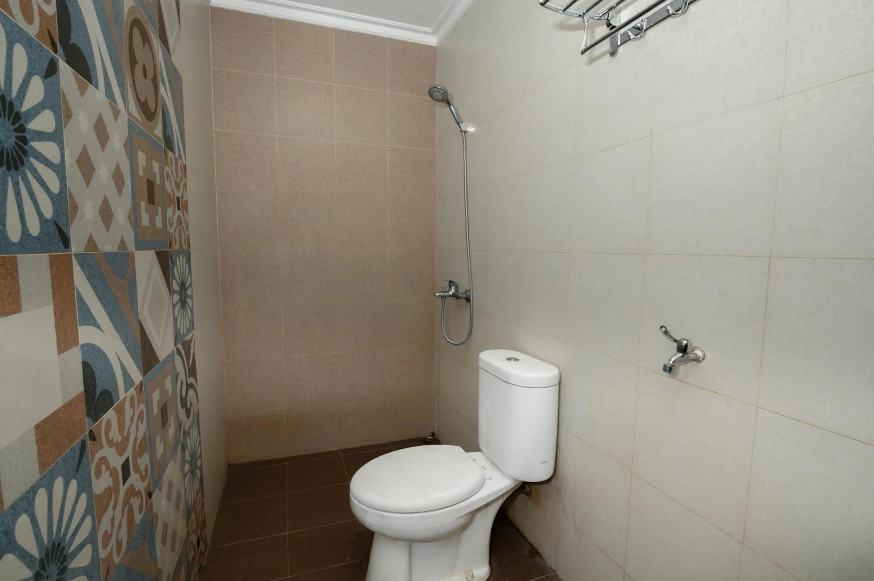 Toilet in Oryza Hotel Malioboro