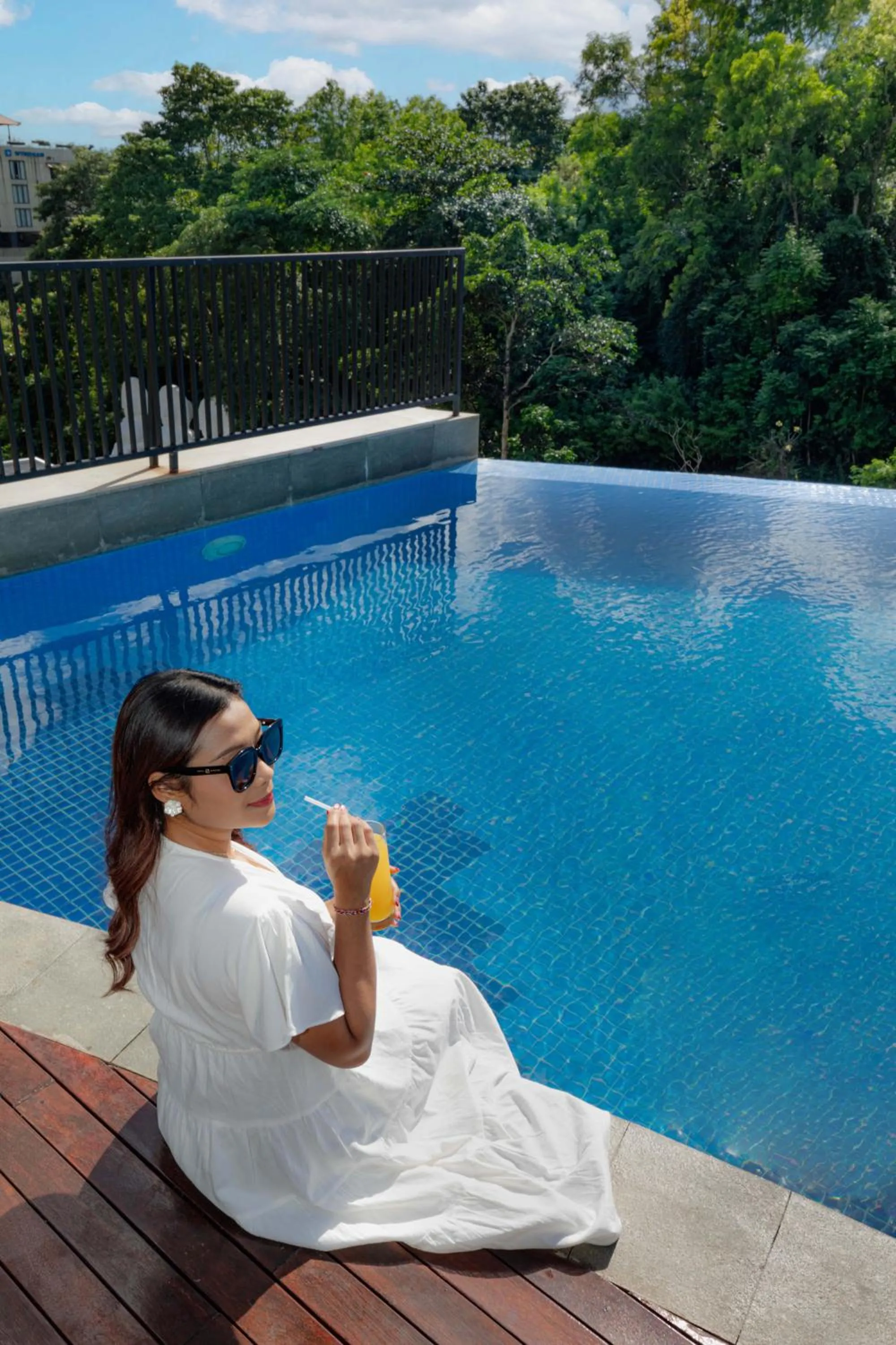 Guests in The Sterling Villas