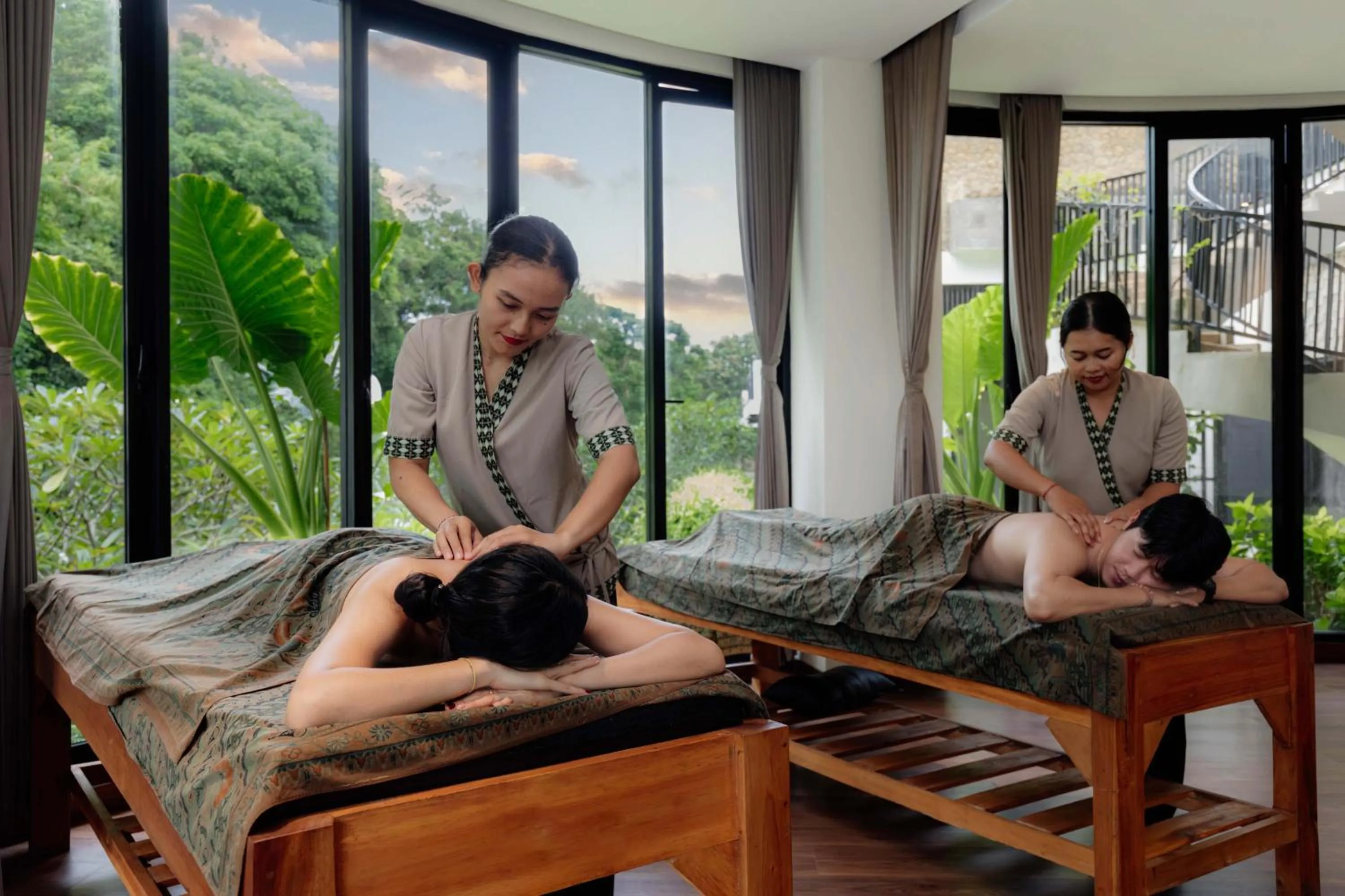 People in The Sterling Villas