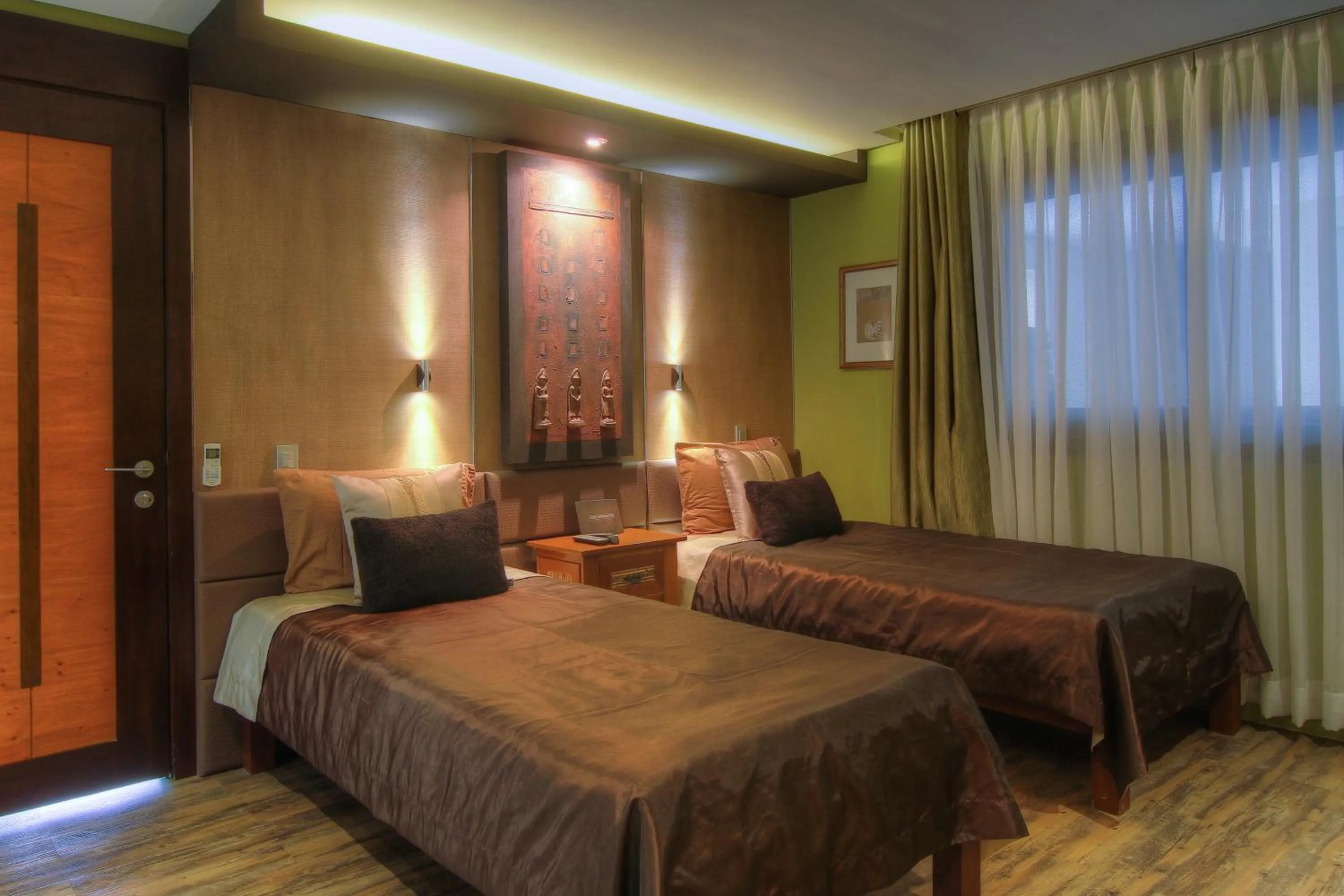 Photo of the whole room, Bed in Boracay Beach Houses