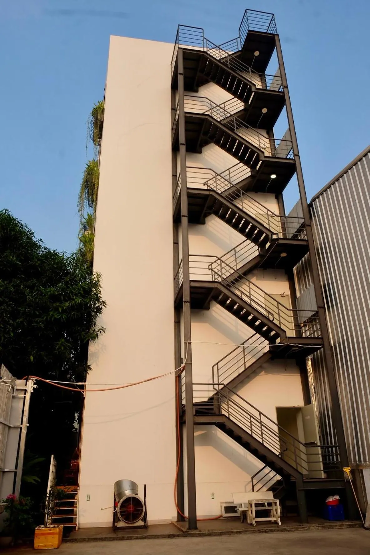 Property building in IN URBAN