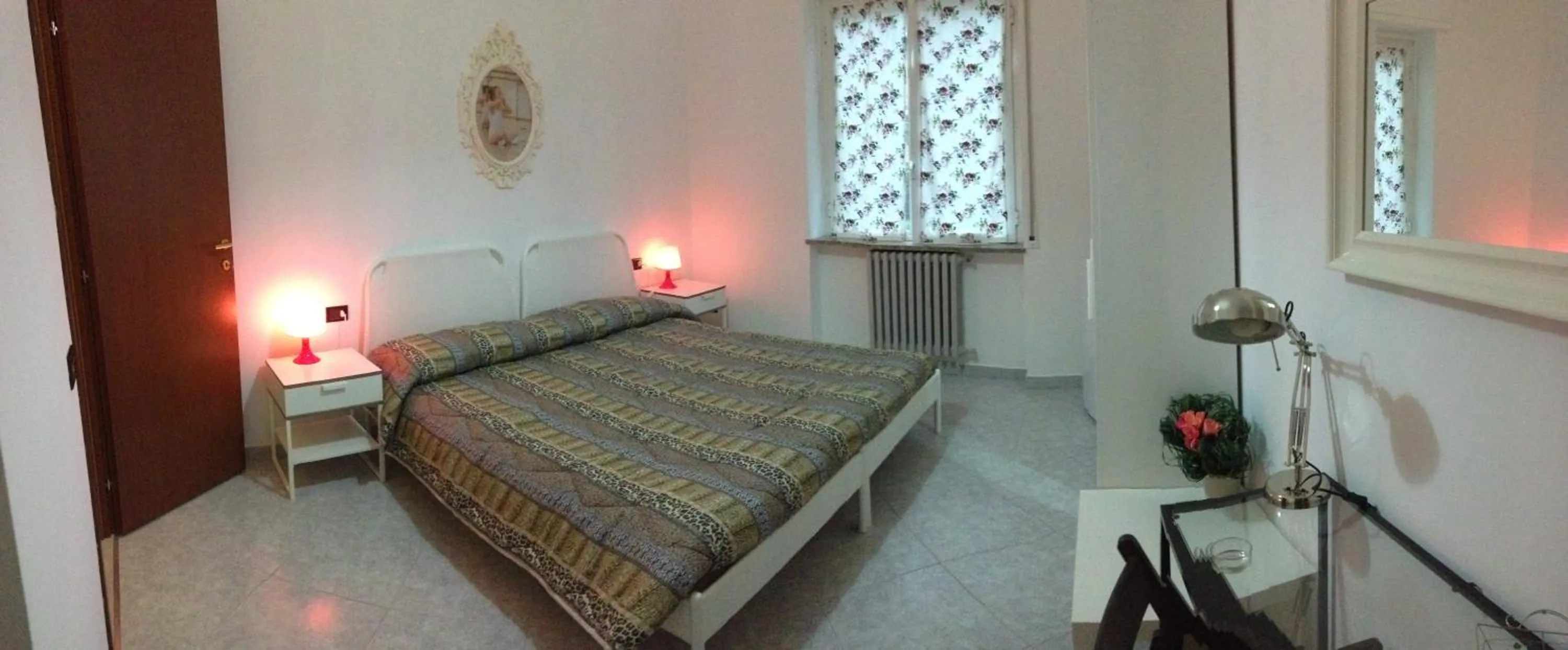 Photo of the whole room, Bed in Top Suit Uno - Guest house