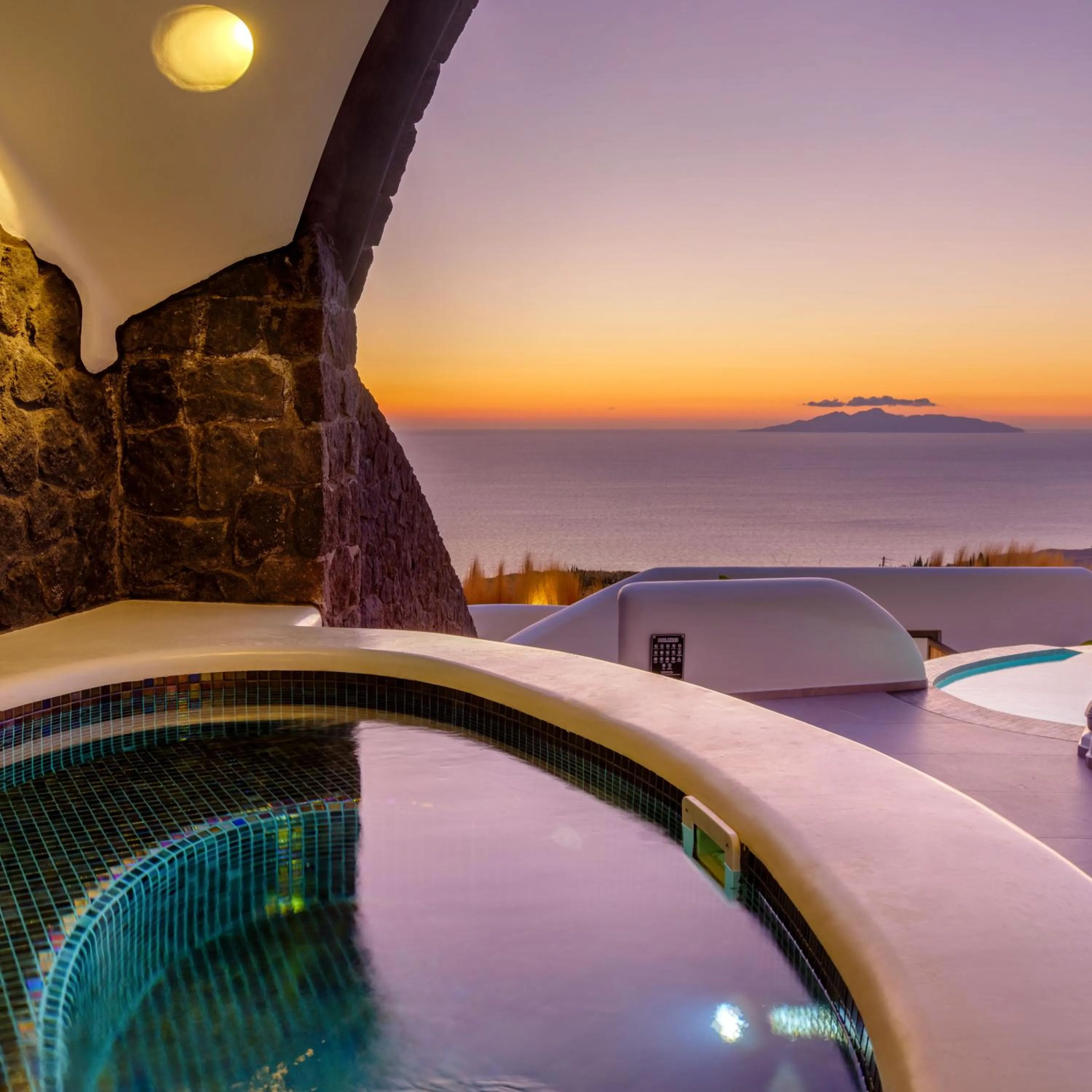 Hot Tub in Secret Path Luxury Villas
