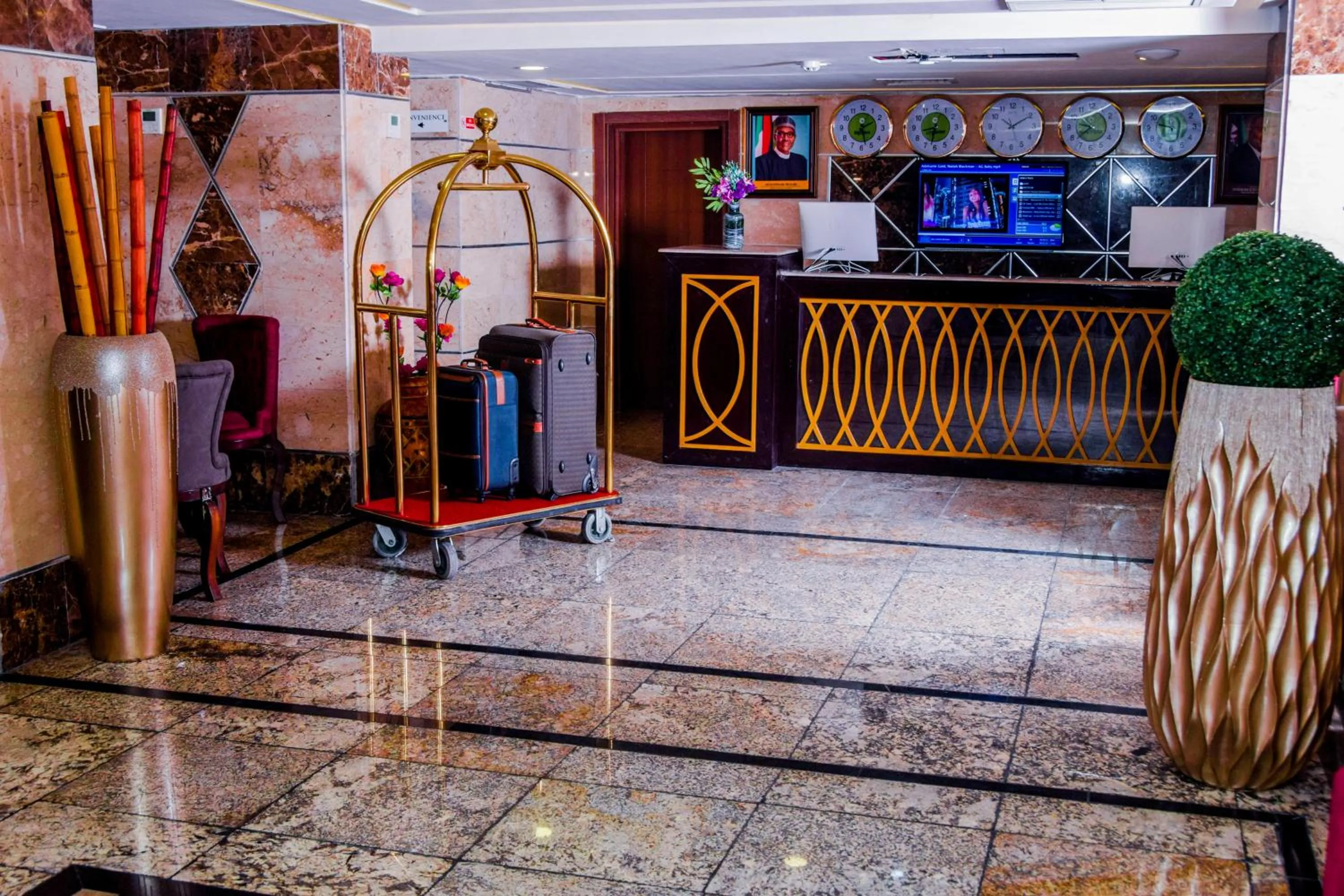 Lobby or reception in LIMEWOOD HOTEL