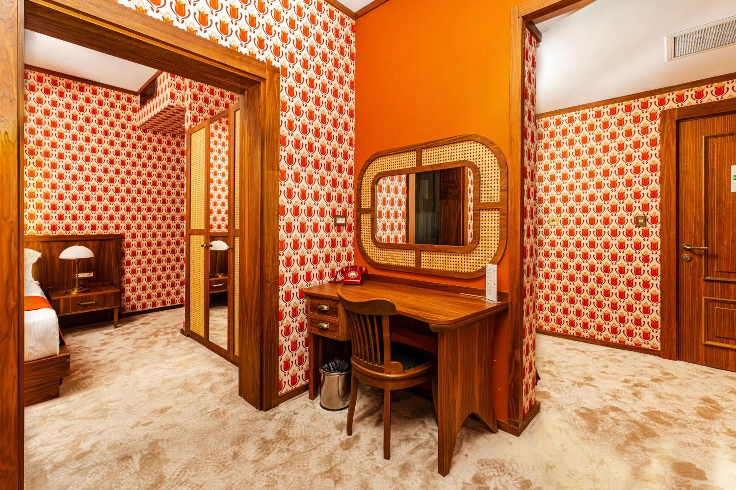 Photo of the whole room in 74 Otel