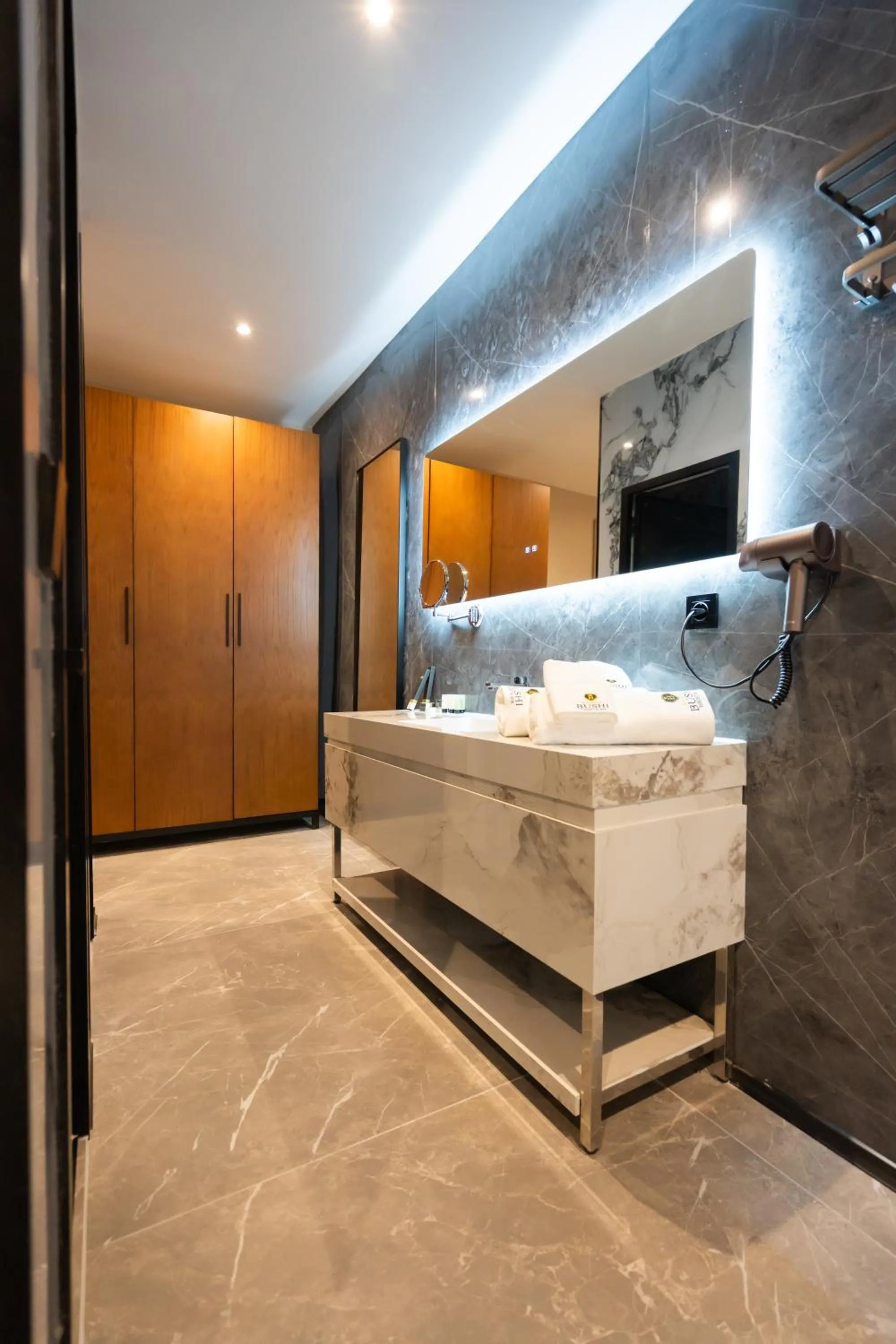 Bed in Bushi Resort & SPA