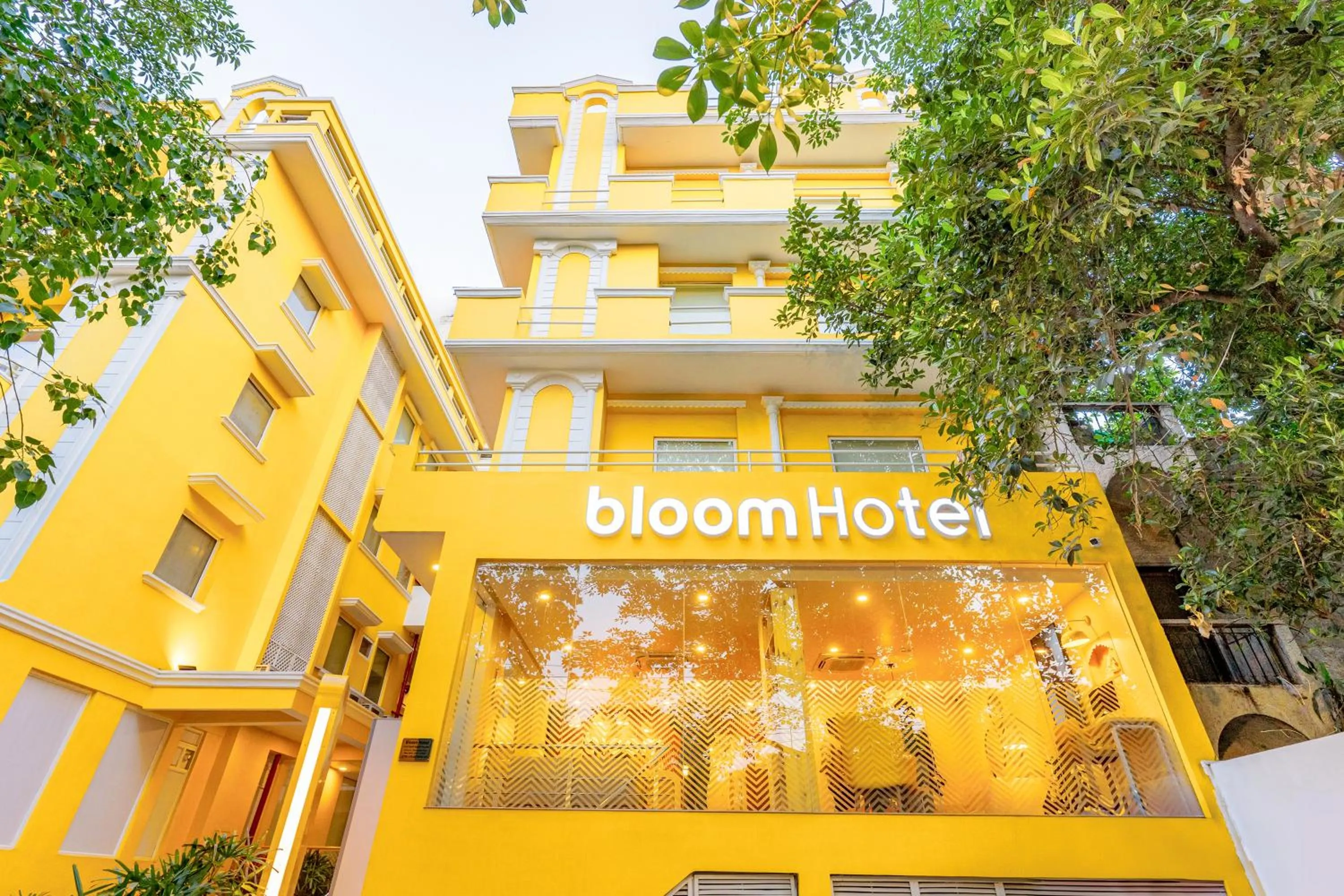 Facade/entrance in Bloom Hotel - CR Park