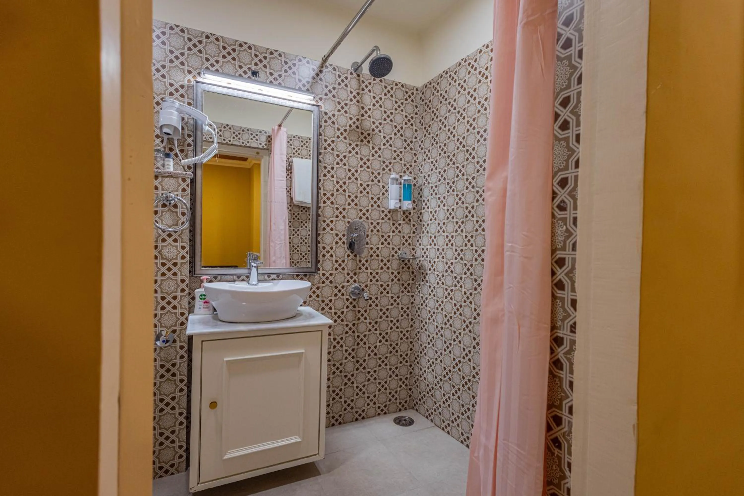 Bathroom in Sheel Mahal- Near Hawa Mahal