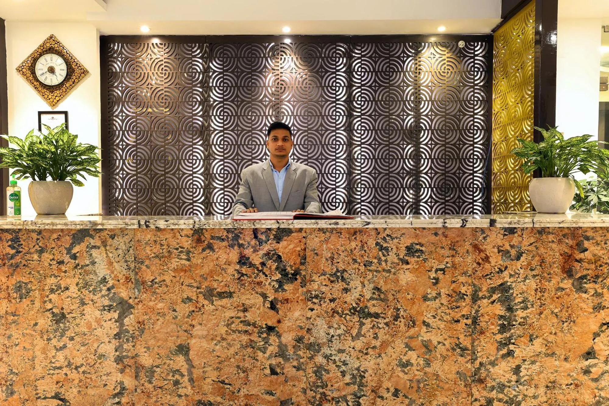 Staff in Denver Paragon Suites Delhi Airport