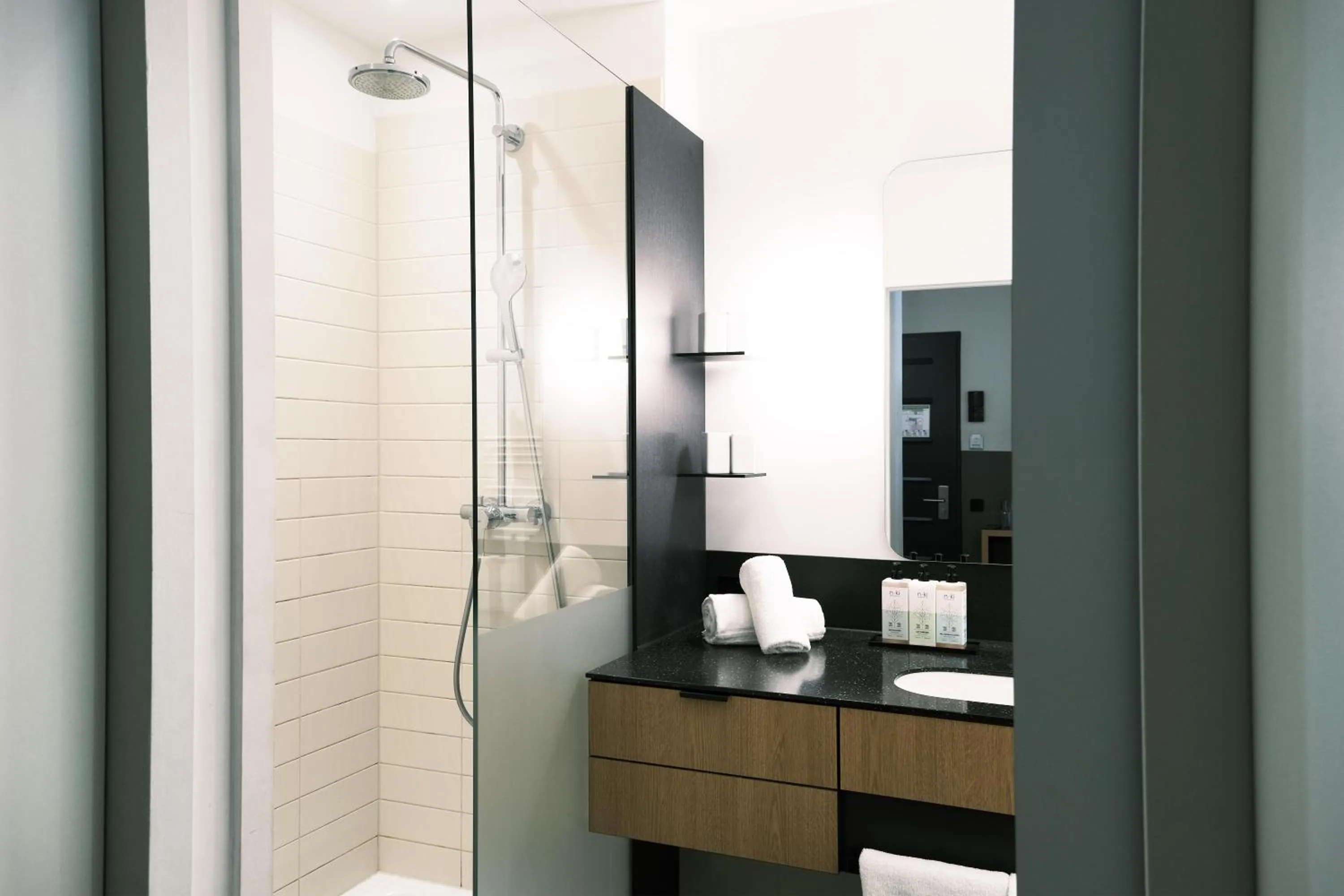 Bathroom in Apartment040