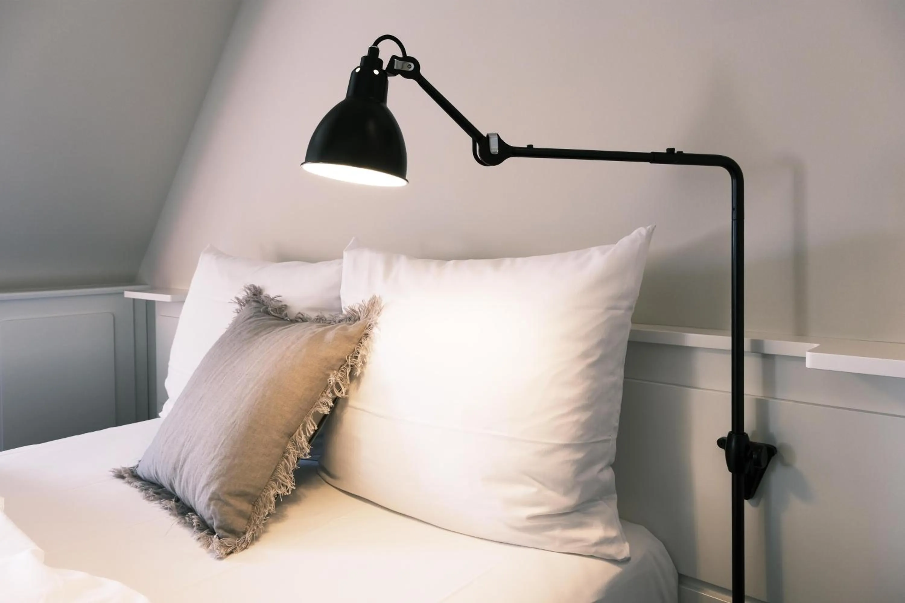 Photo of the whole room, Bed in Apartment040