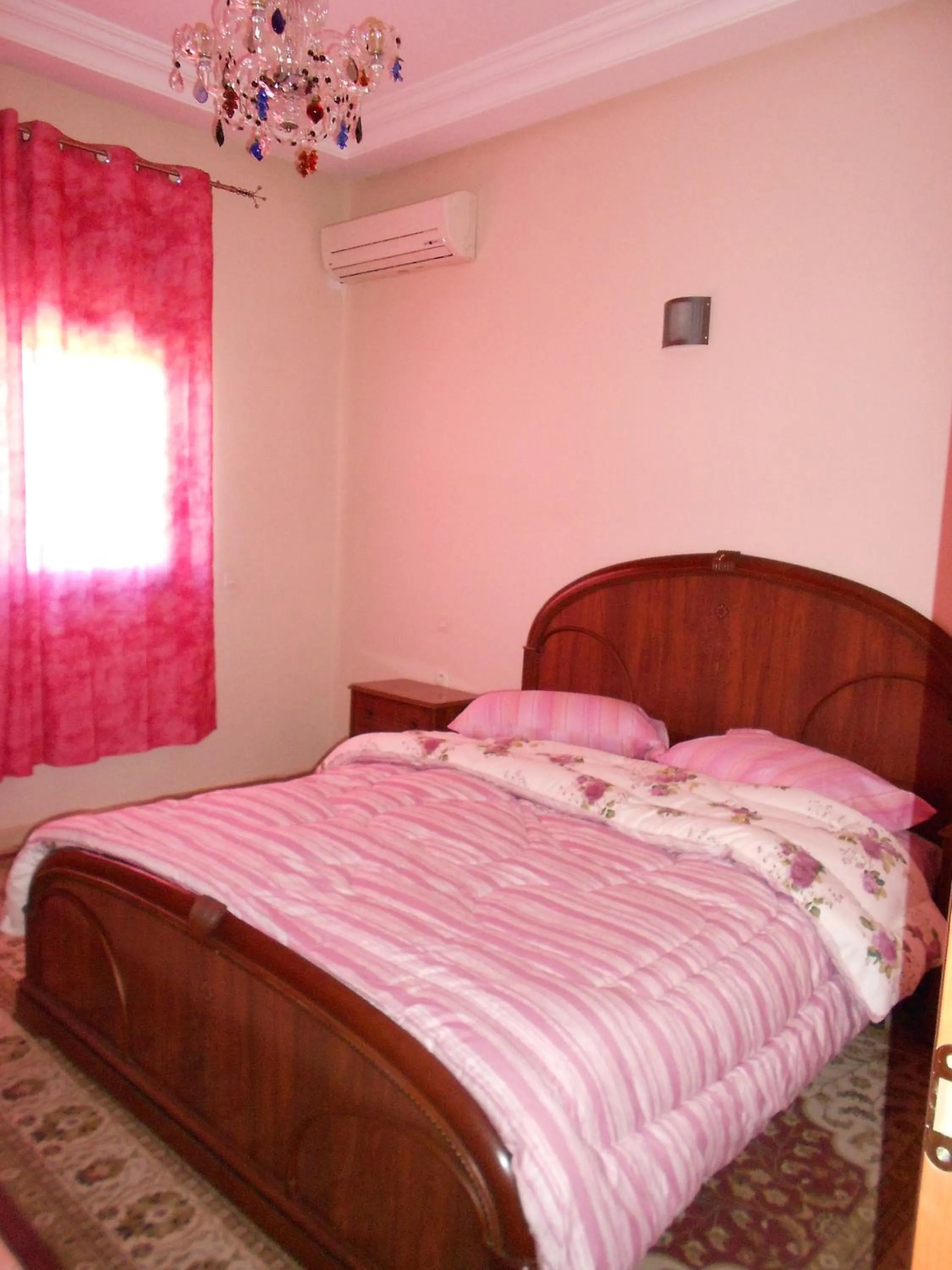 Bed in Résidence Bab El Janoub