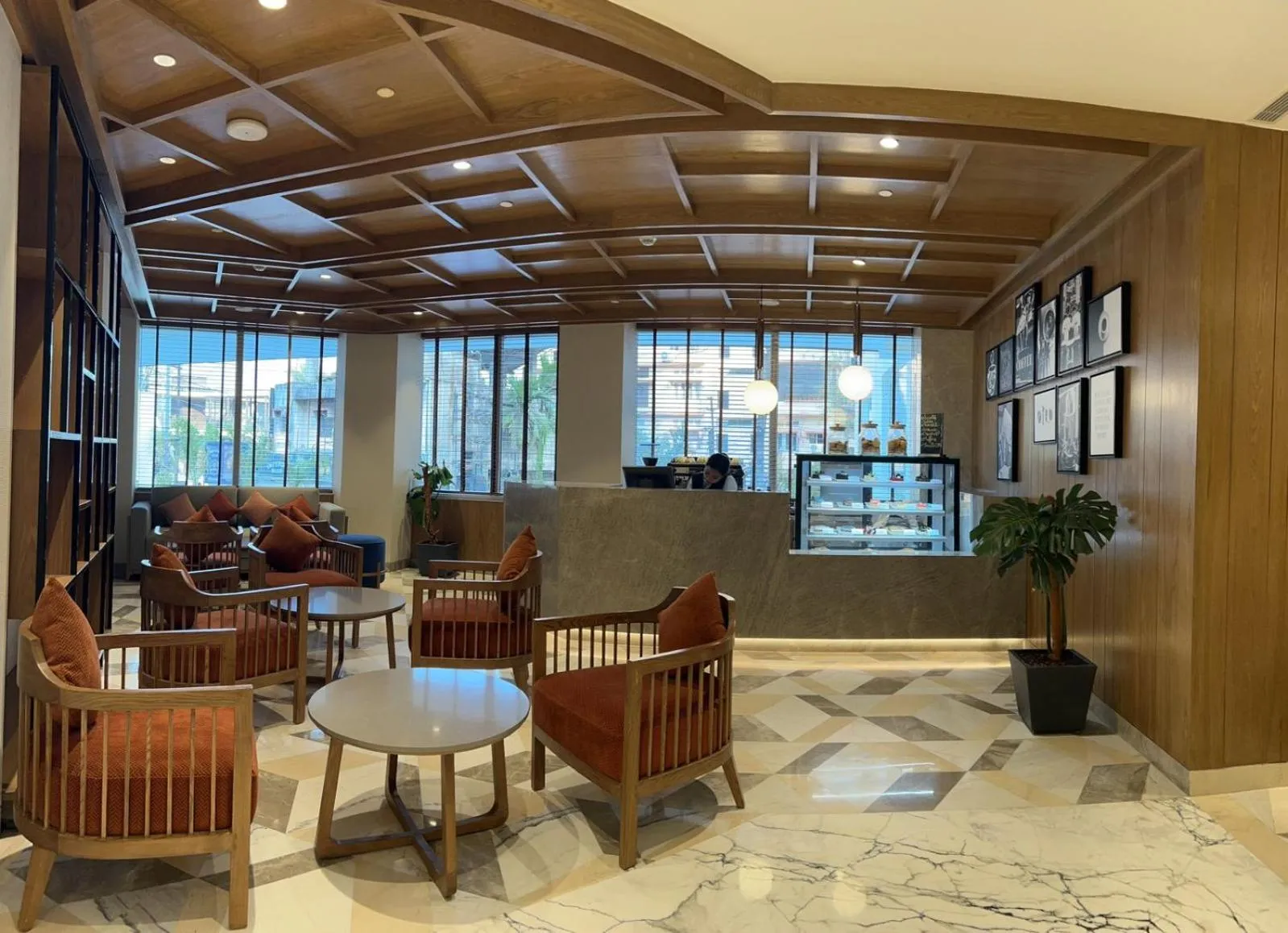 Restaurant/places to eat in ARISTA BY AMBITION