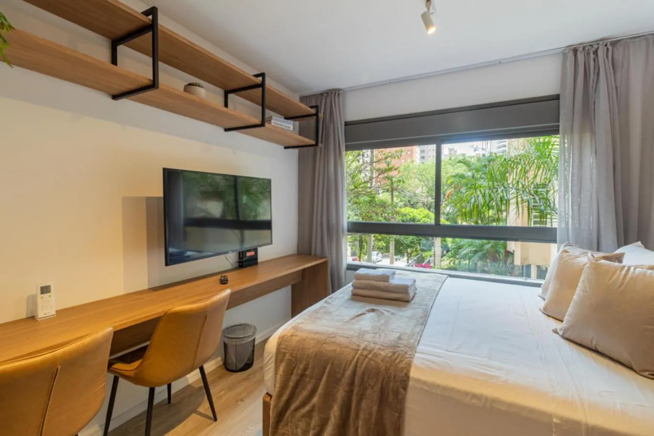 TV and multimedia, Bed in 360 Athos Paraiso