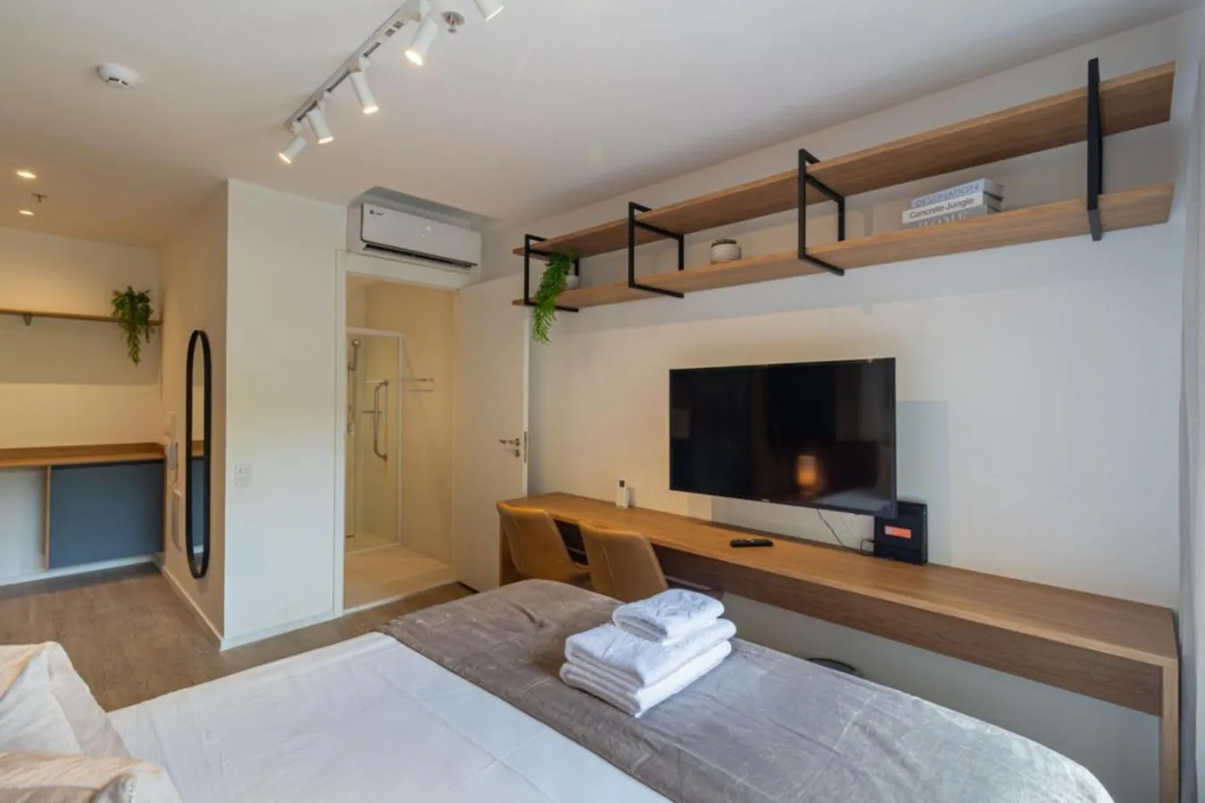 TV and multimedia, Bed in 360 Athos Paraiso