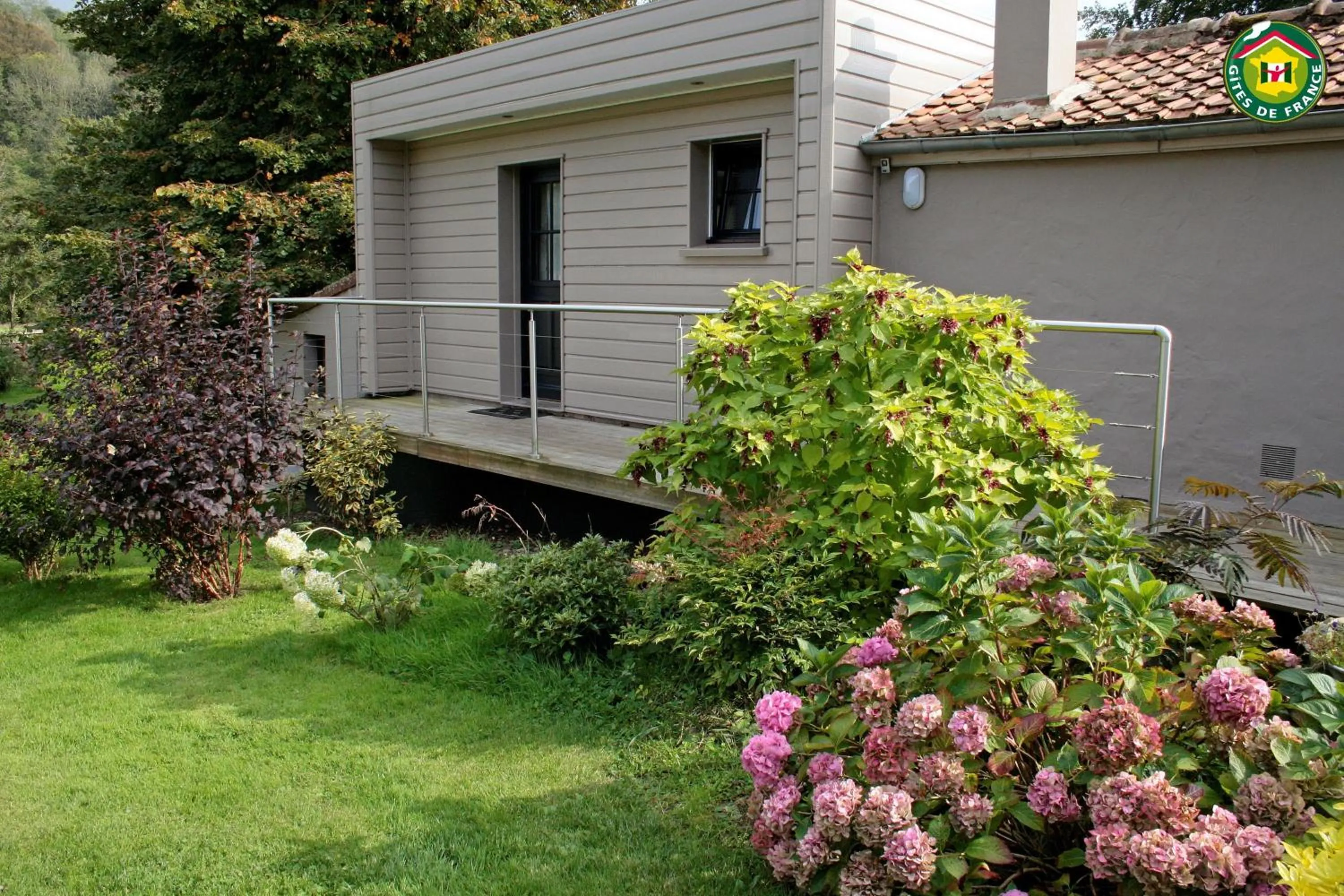 Other in Le Clos du miroir