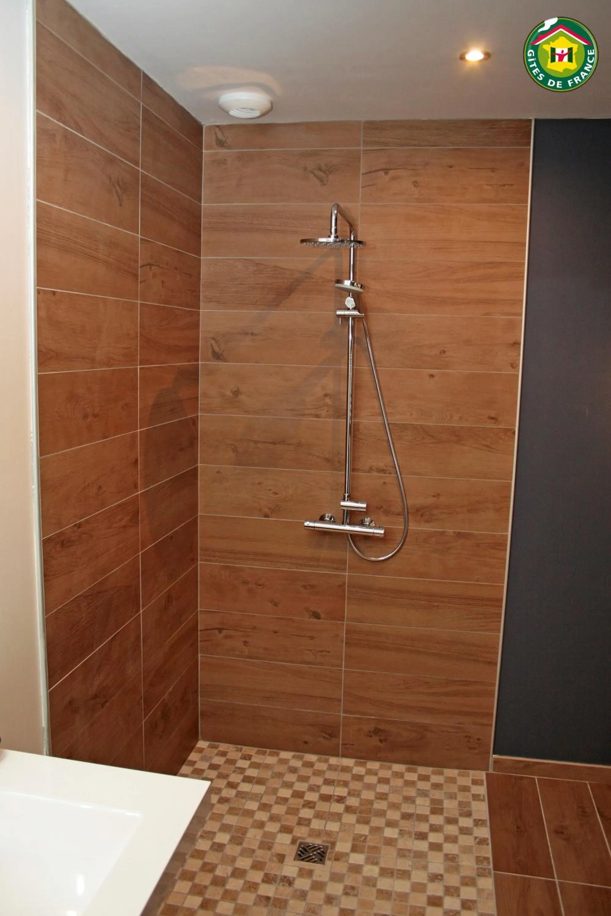 Toilet in Le Clos du miroir