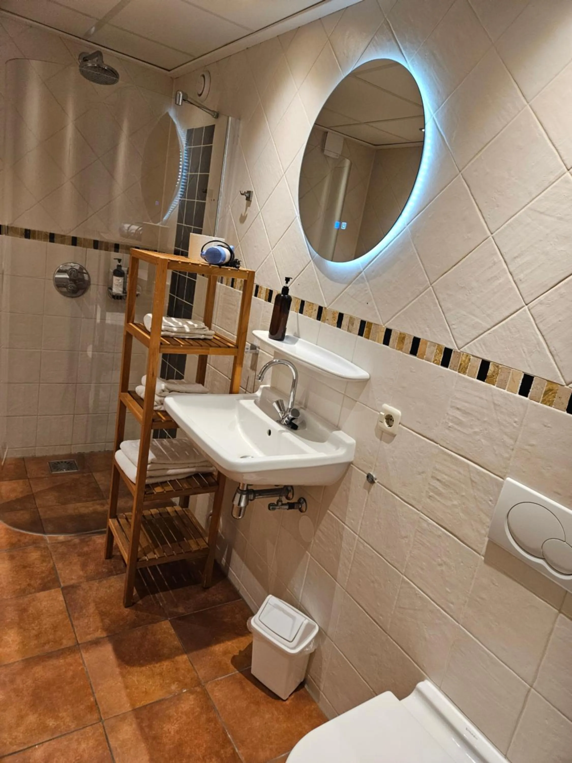 Bathroom in Hotel Dolores Ameland