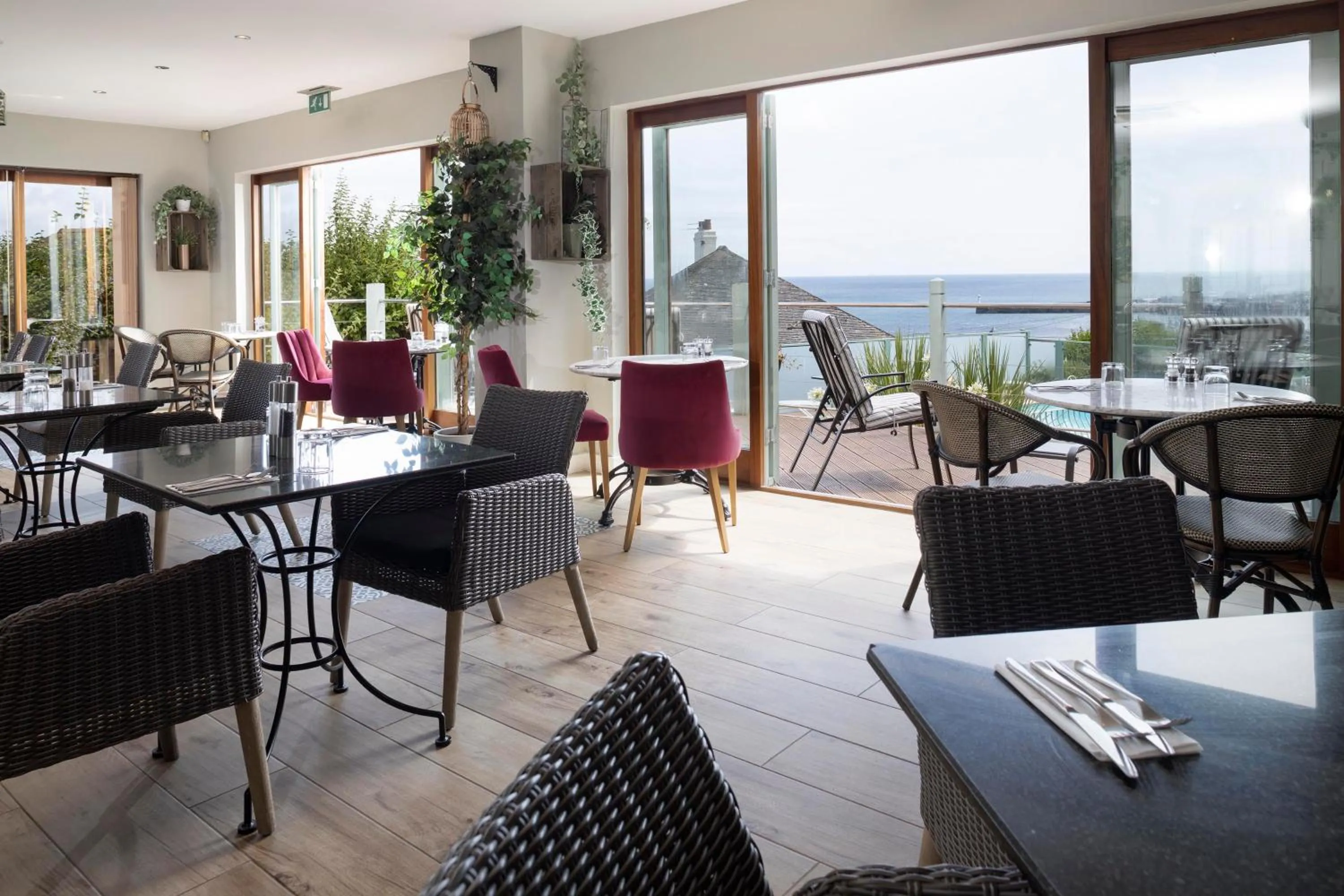Restaurant/places to eat in Hotel Penzance