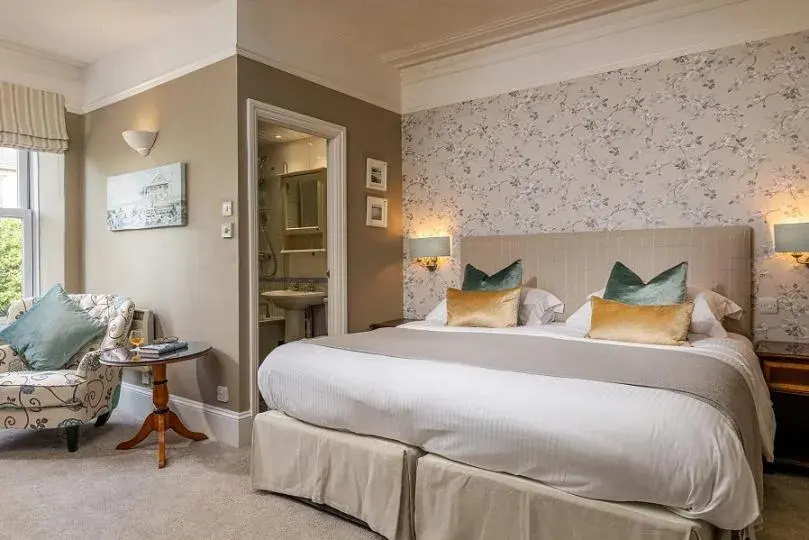 Large Double or Twin Room in Hotel Penzance Large Double or Twin Room in Hotel Penzance