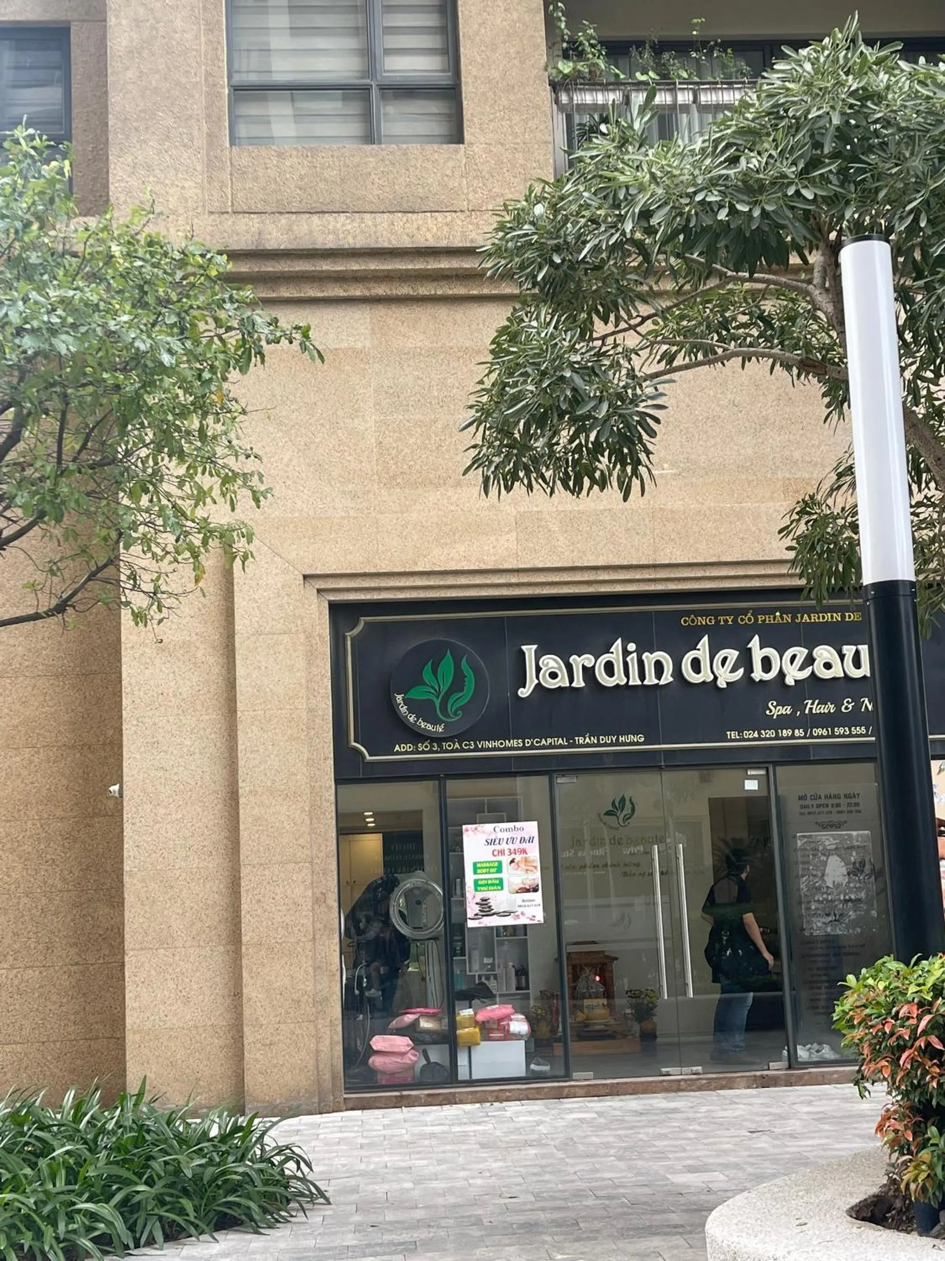 Restaurant/places to eat in Daniel Apartment - D'Capitale Ha Noi