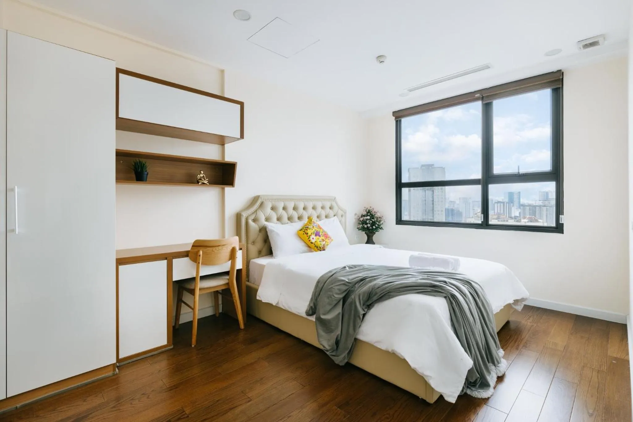 Bed in Daniel Apartment - D'Capitale Ha Noi